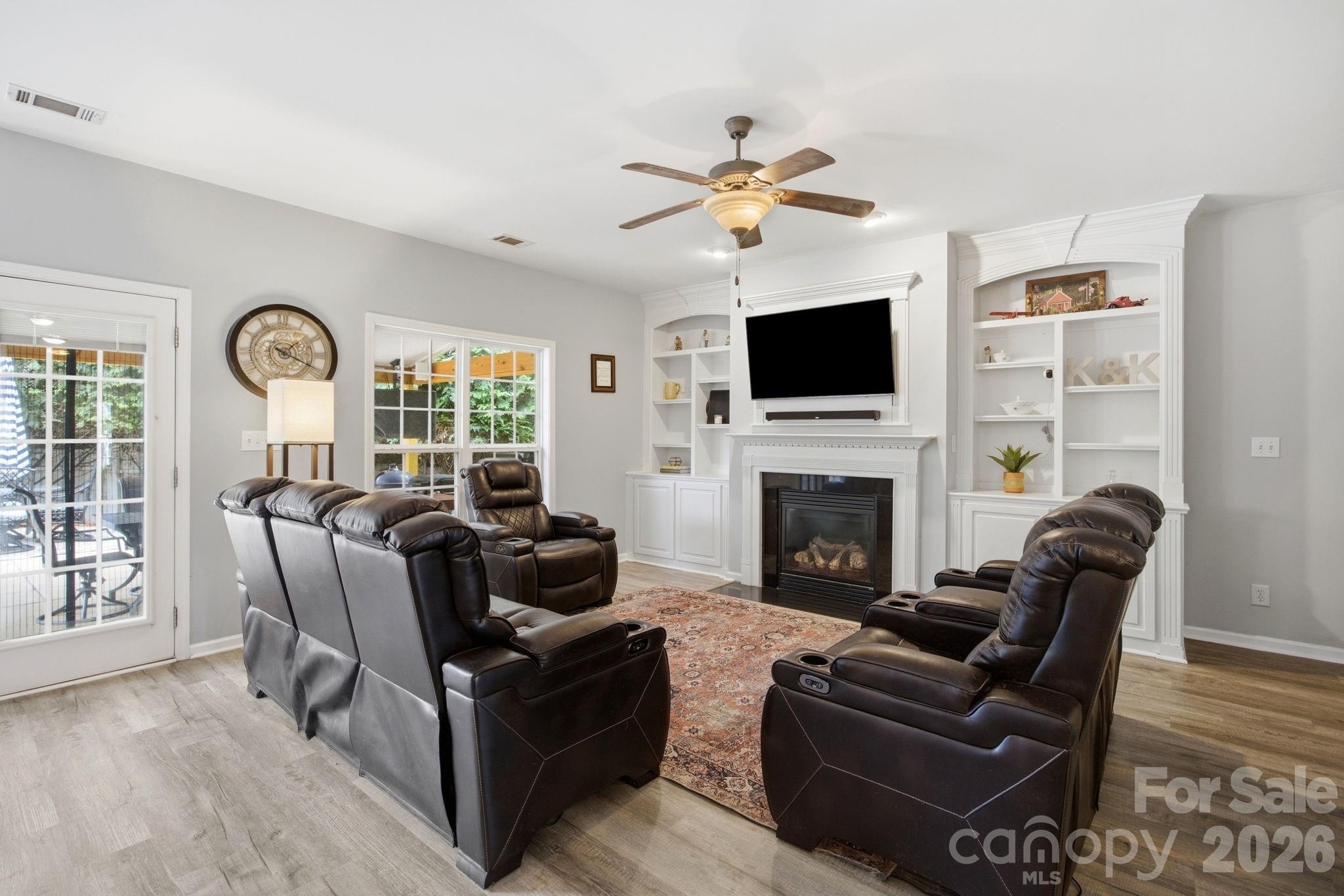 120 Louden Drive — Mooresville
