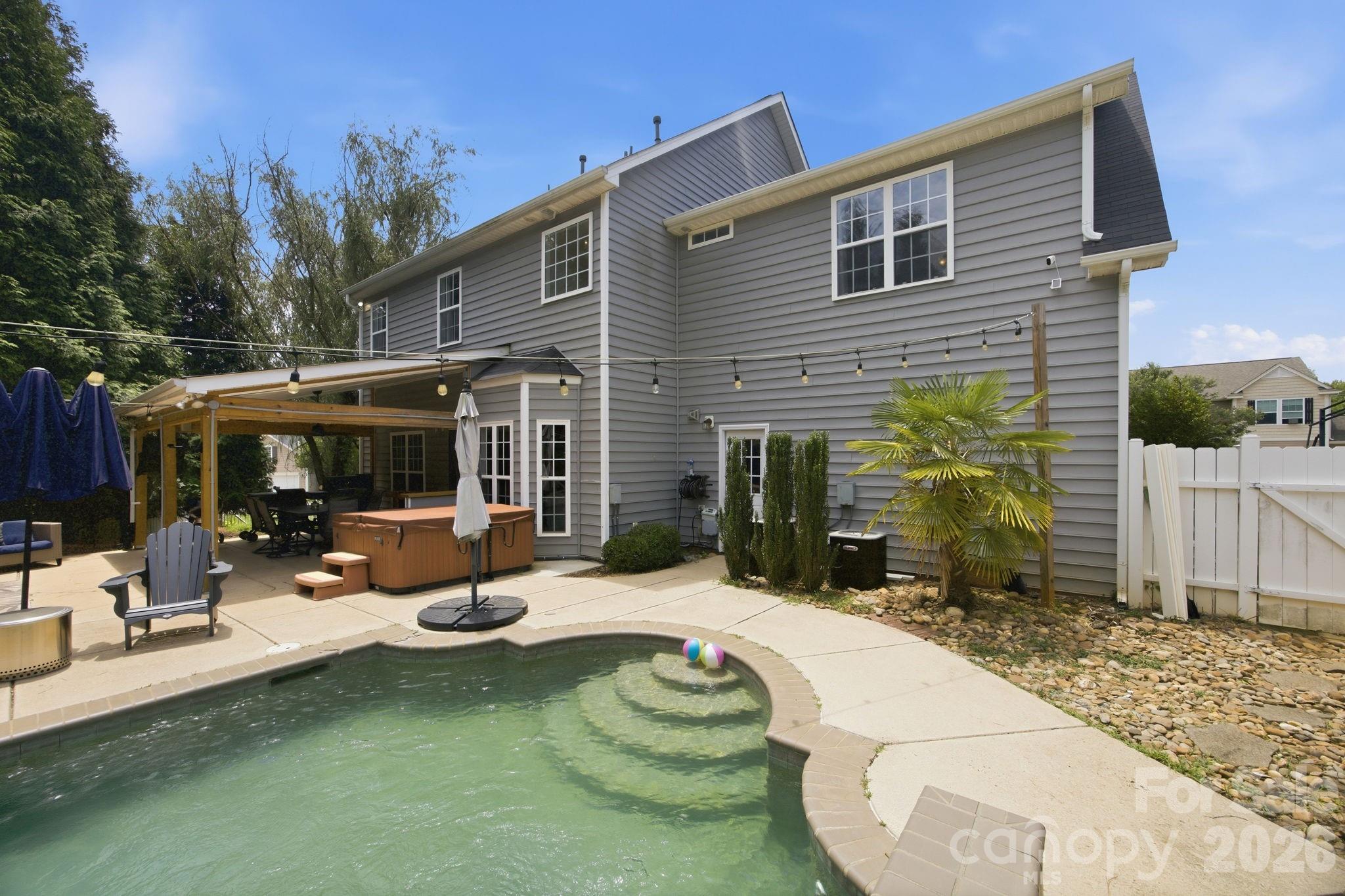 120 Louden Drive — Mooresville