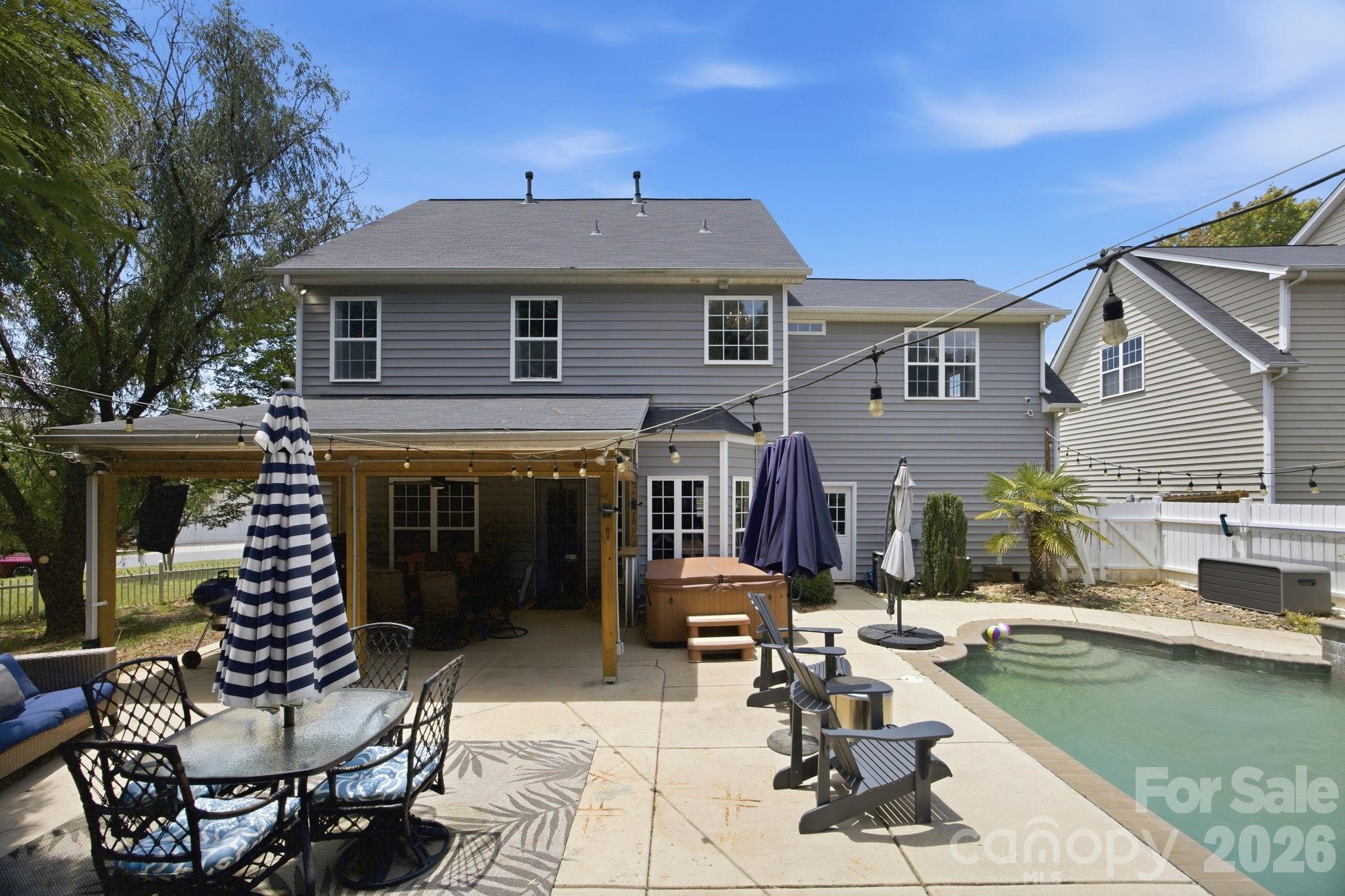 120 Louden Drive — Mooresville