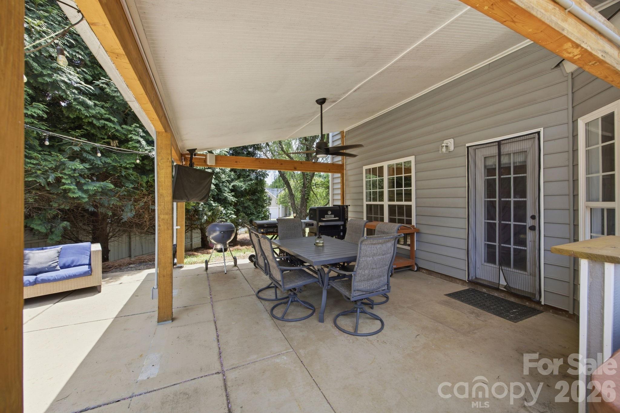 120 Louden Drive — Mooresville