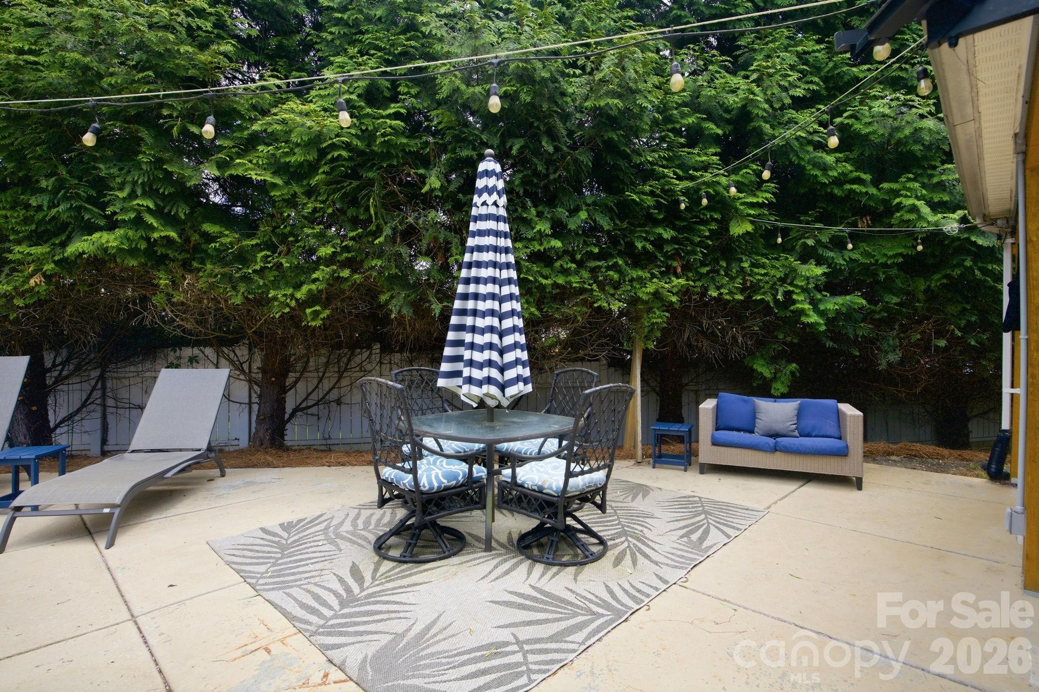 120 Louden Drive — Mooresville