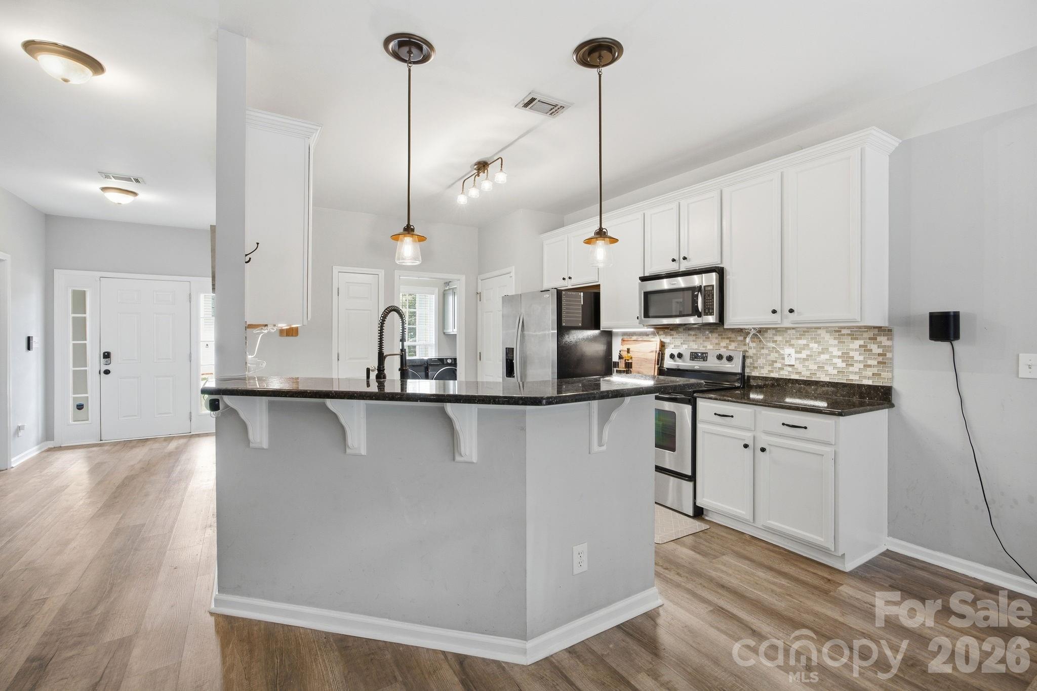 120 Louden Drive — Mooresville