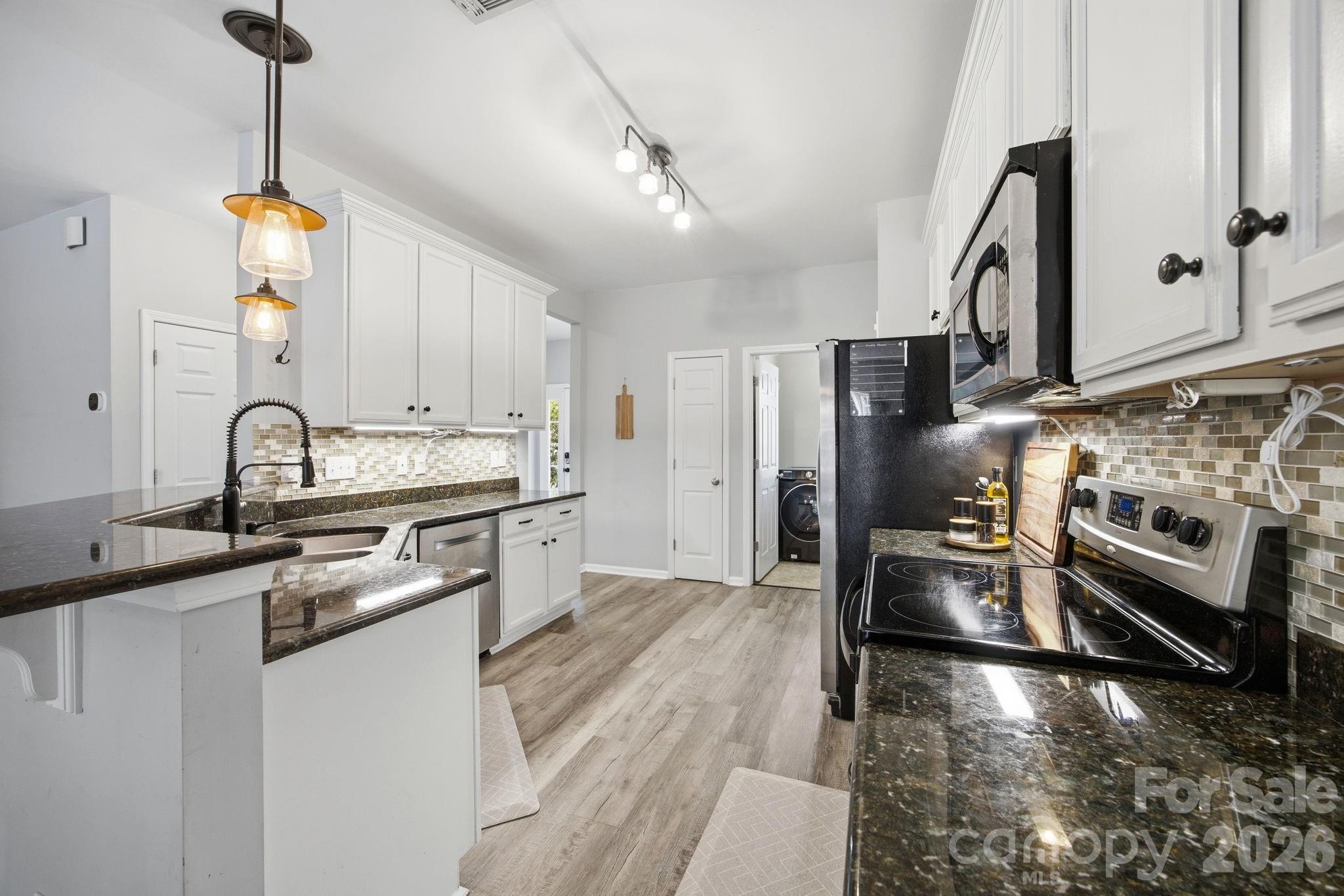 120 Louden Drive — Mooresville