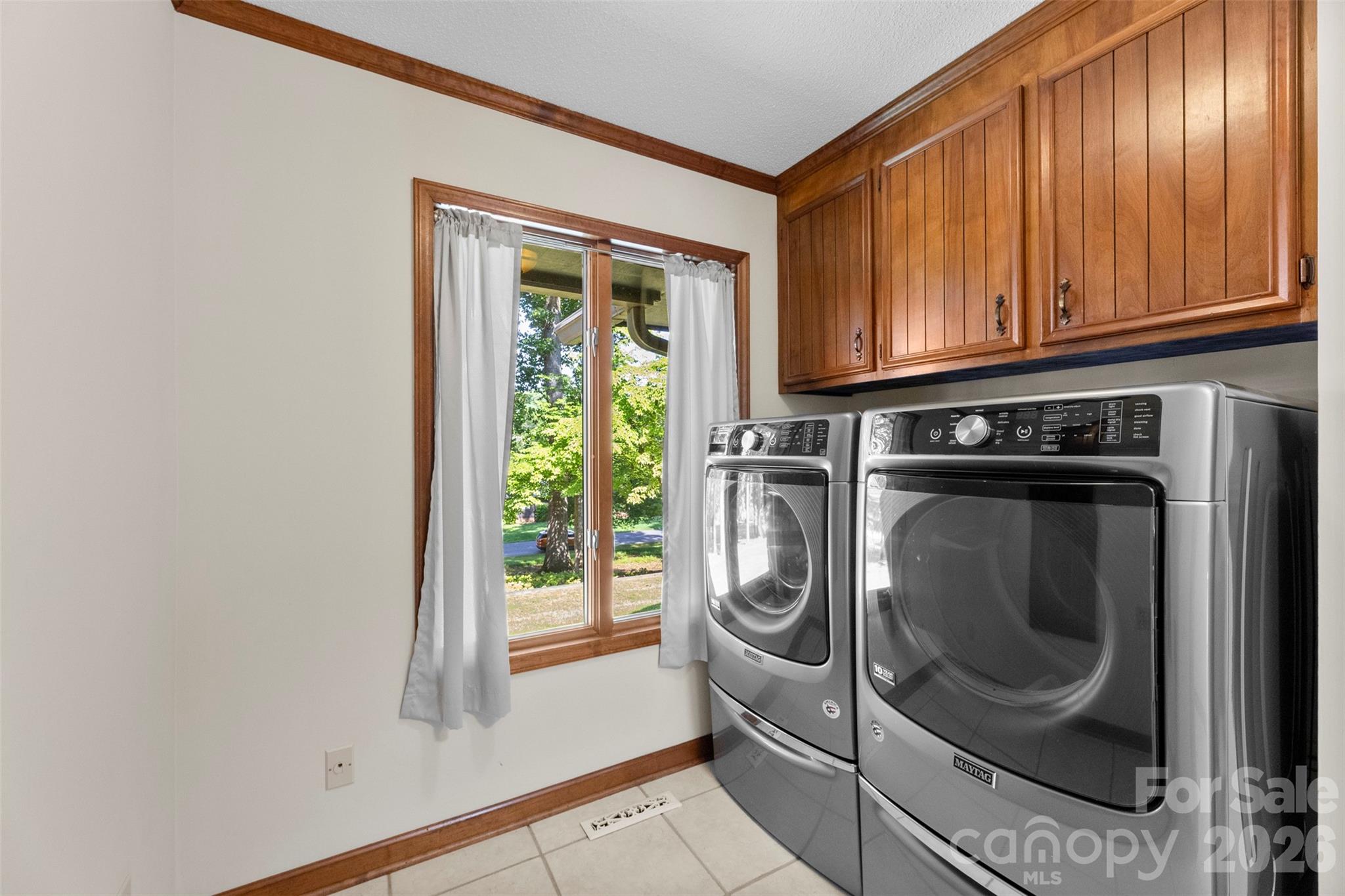 114 Old Mine Road — Mount Holly