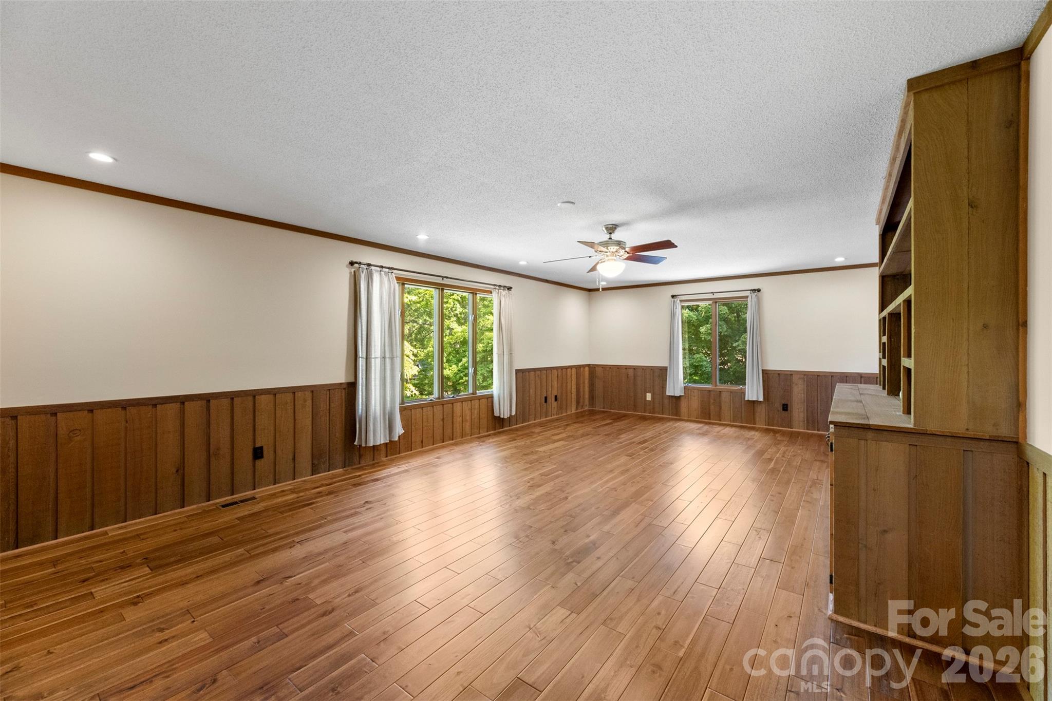 114 Old Mine Road — Mount Holly