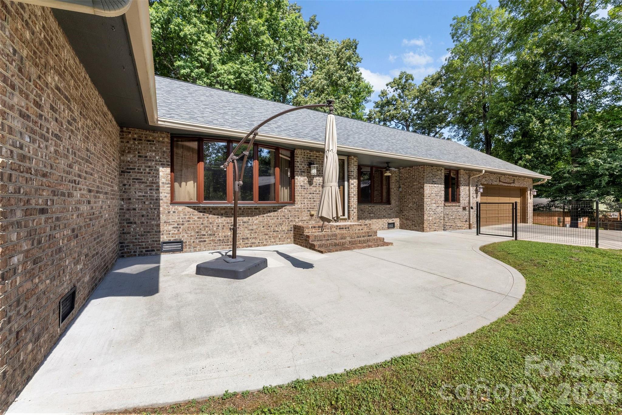 114 Old Mine Road — Mount Holly