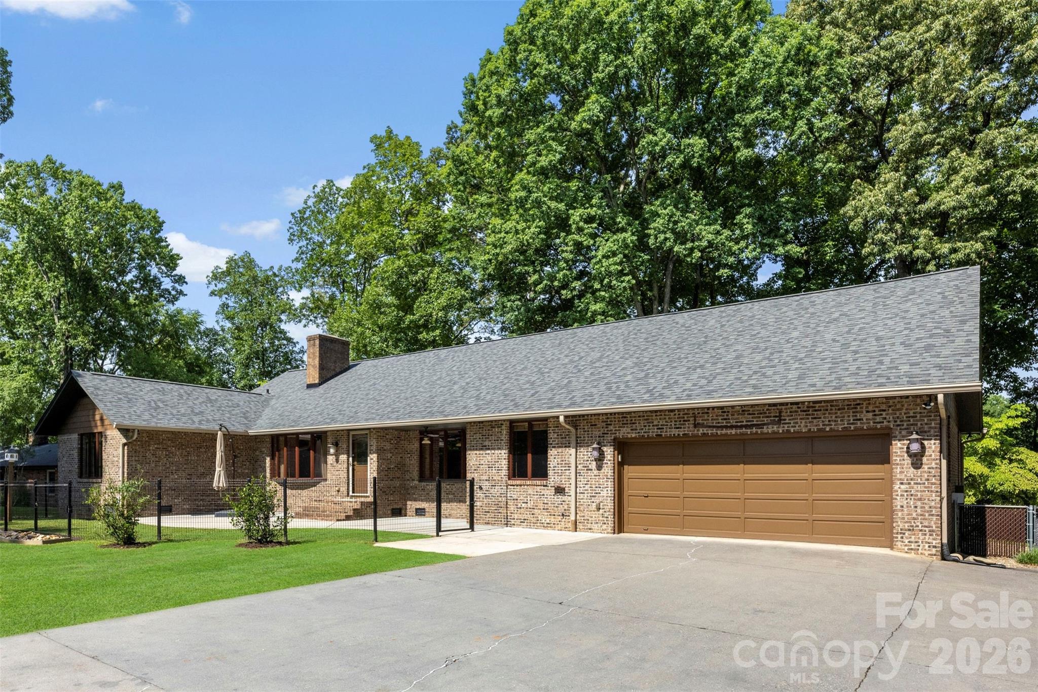 114 Old Mine Road — Mount Holly