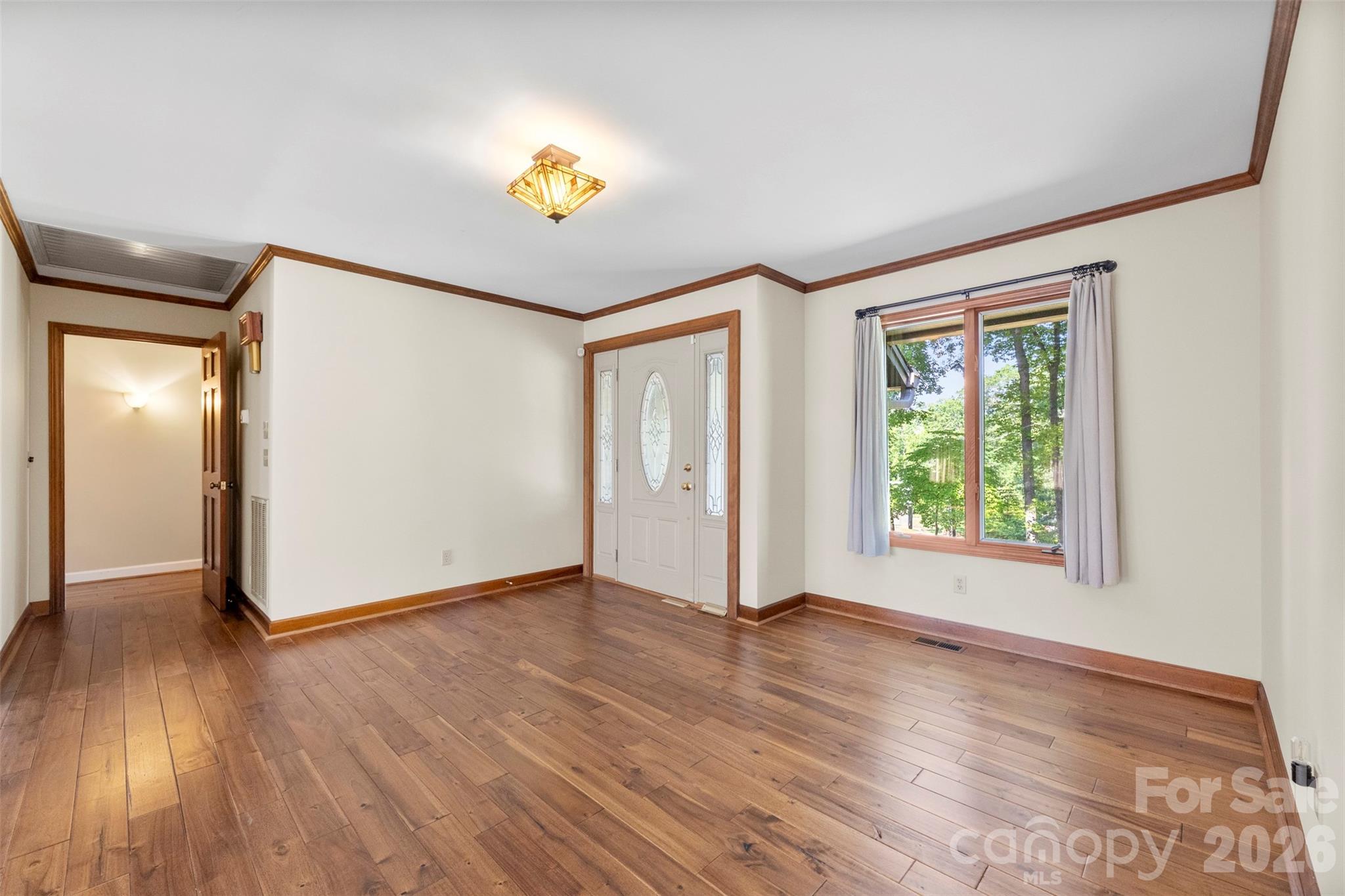 114 Old Mine Road — Mount Holly