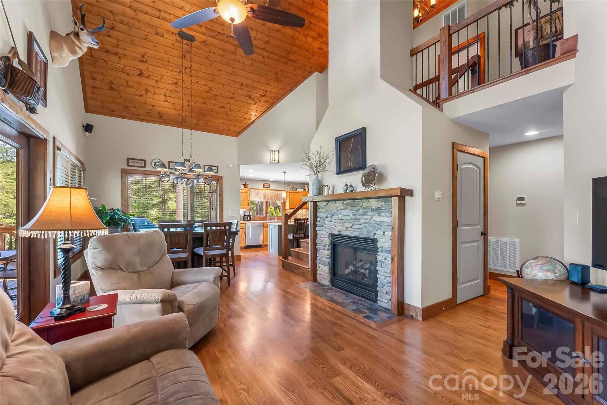 590 Larkhaven Drive — Nebo