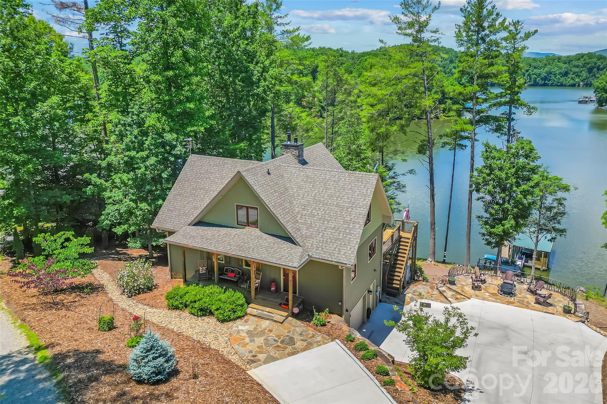 590 Larkhaven Drive — Nebo