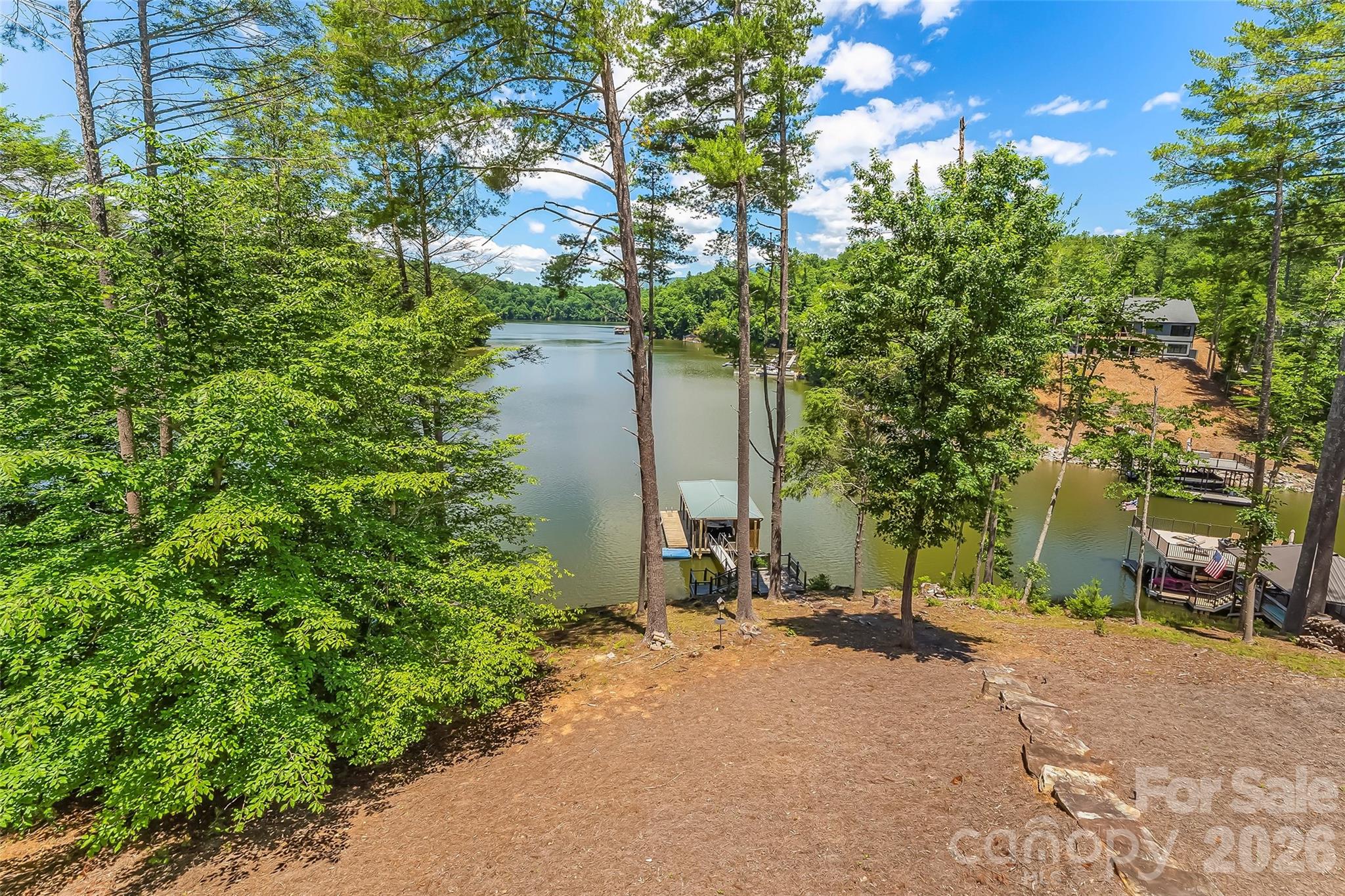 590 Larkhaven Drive — Nebo