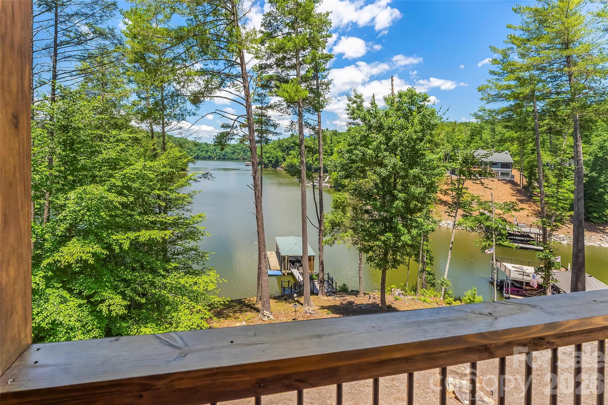 590 Larkhaven Drive — Nebo