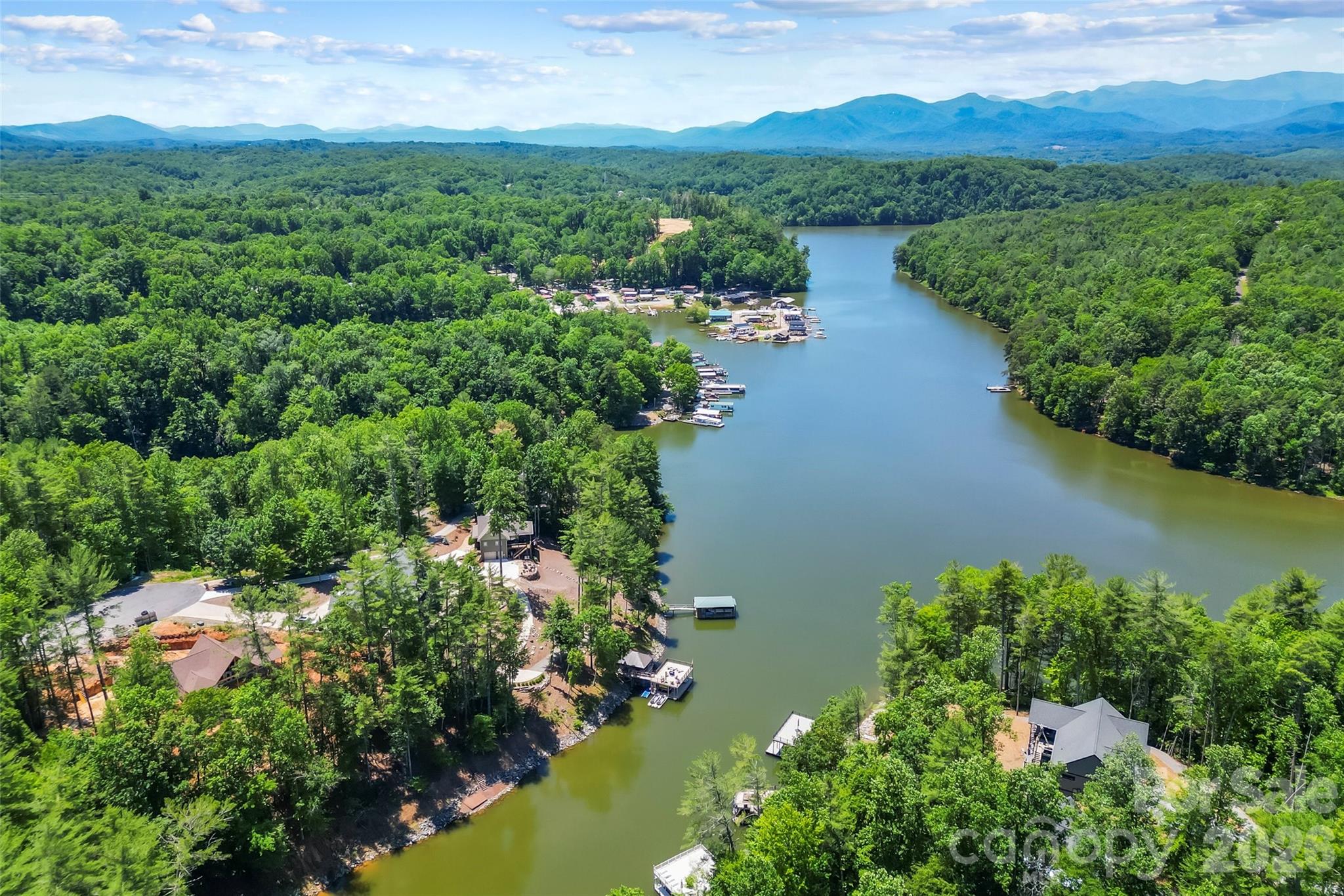 590 Larkhaven Drive — Nebo