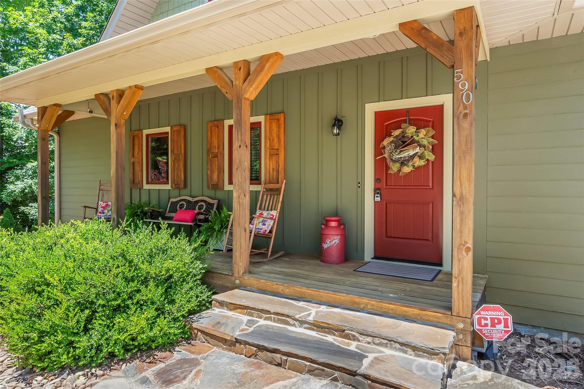 590 Larkhaven Drive — Nebo