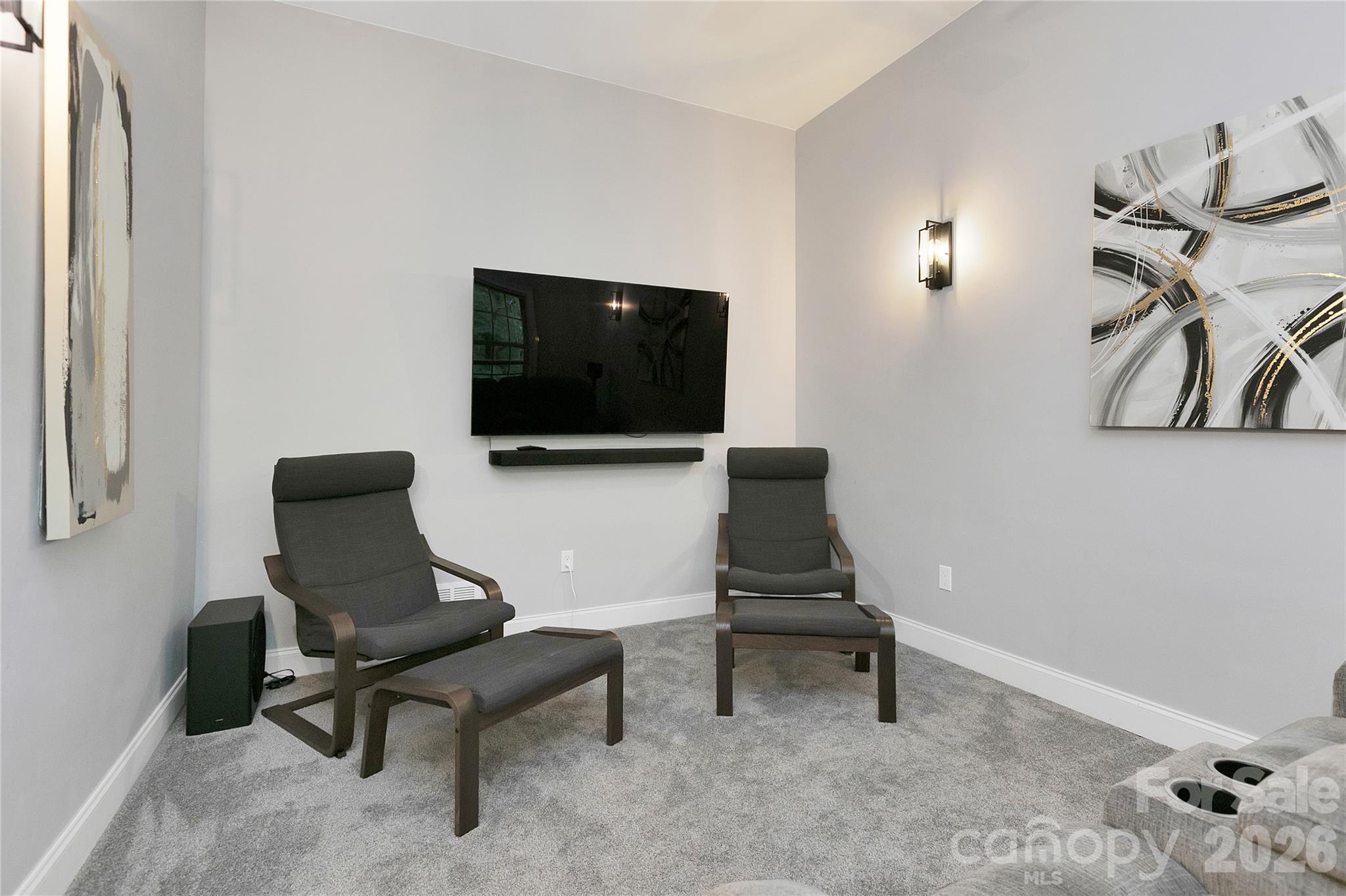 72 Tludatsi Court — Brevard