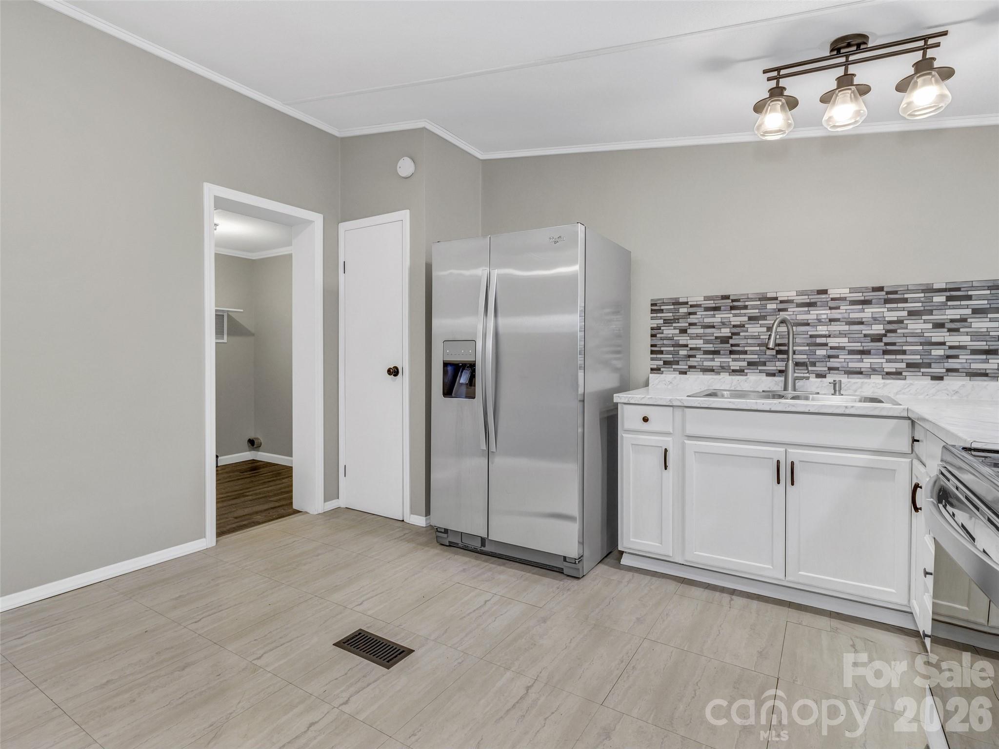 133 Kristey Lane — Hendersonville