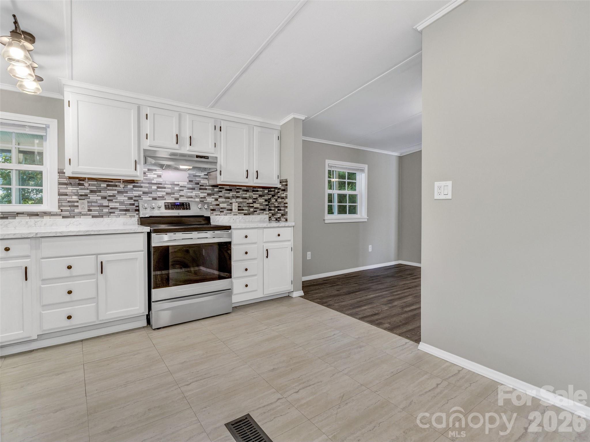133 Kristey Lane — Hendersonville