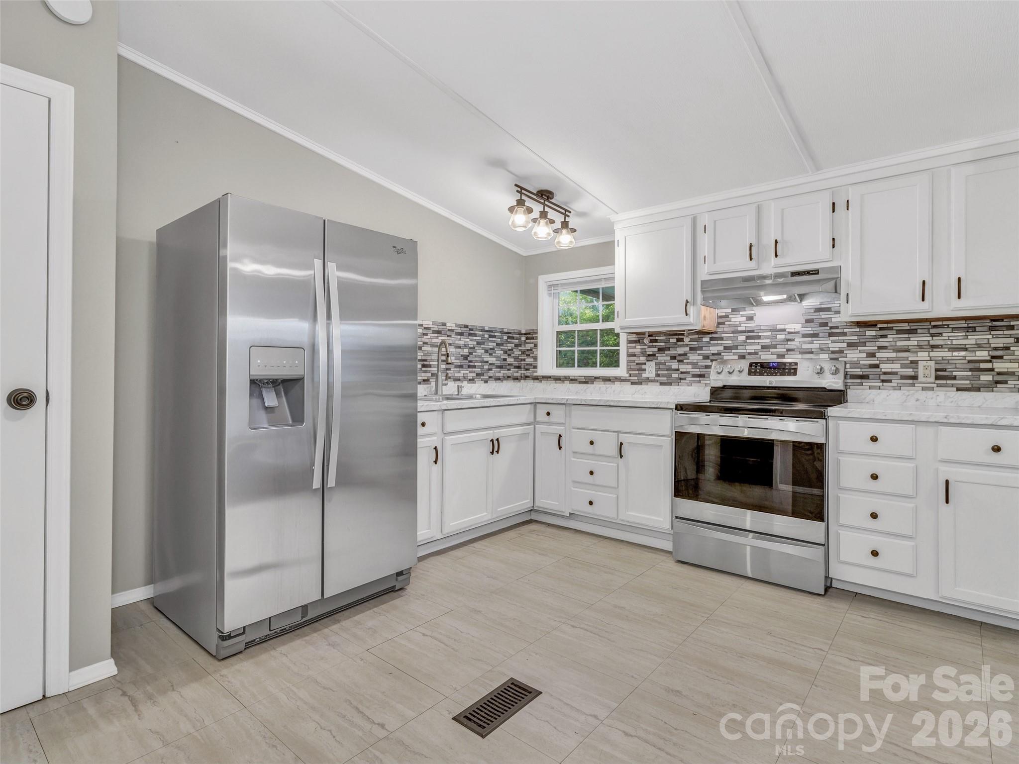 133 Kristey Lane — Hendersonville