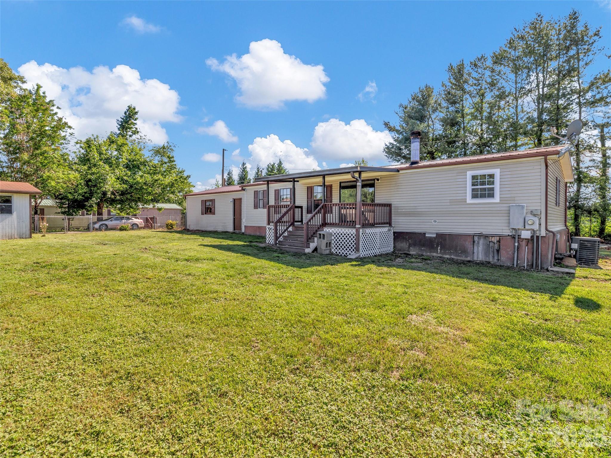 133 Kristey Lane — Hendersonville