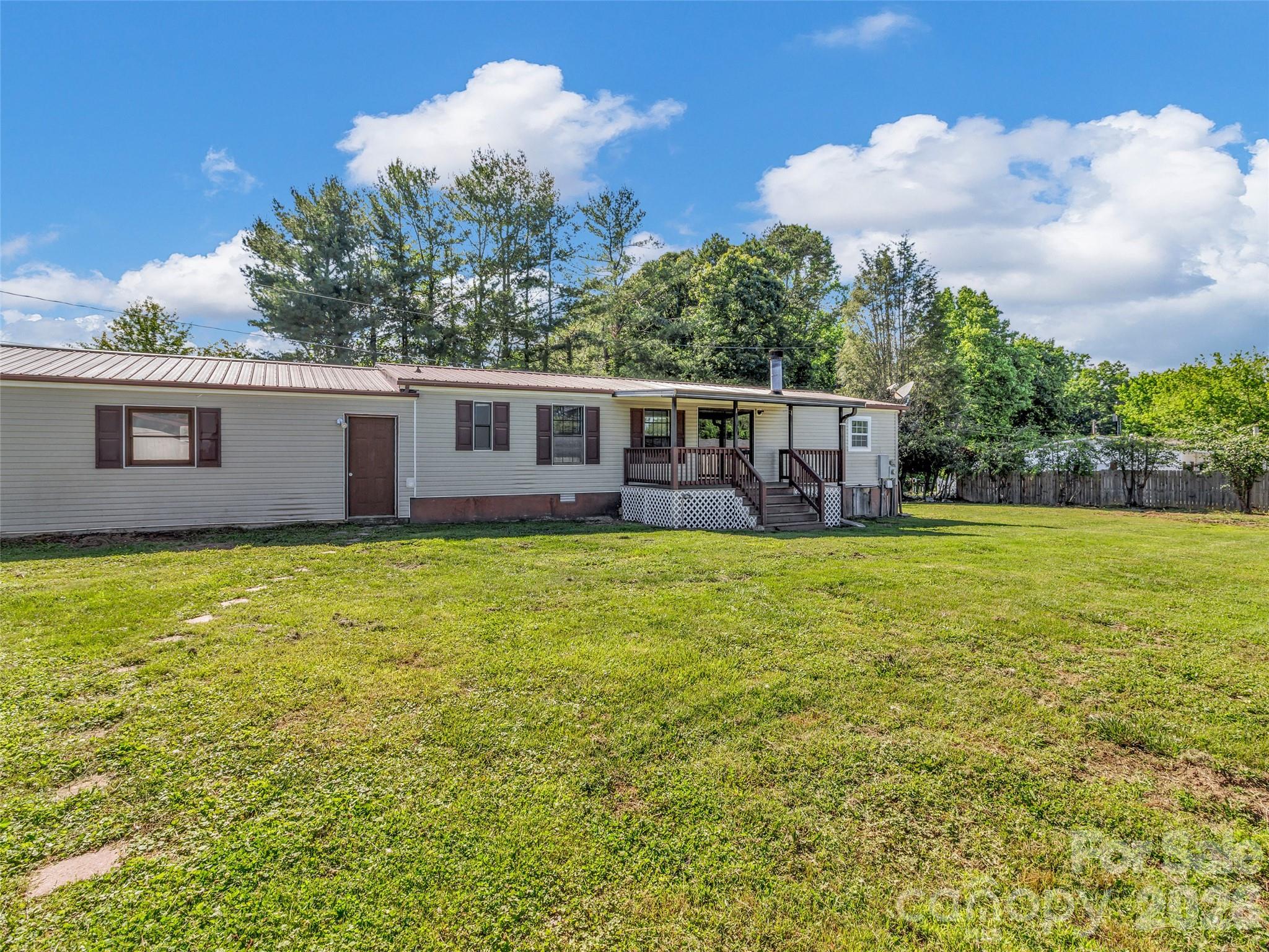 133 Kristey Lane — Hendersonville