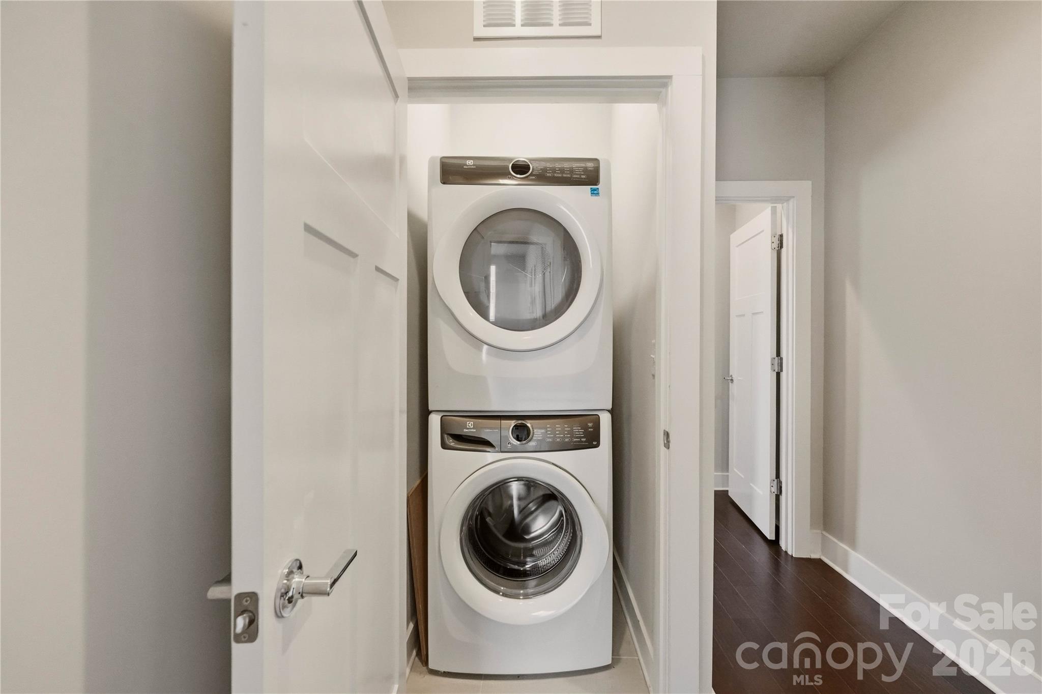 1747 Cannon View Lane — Charlotte