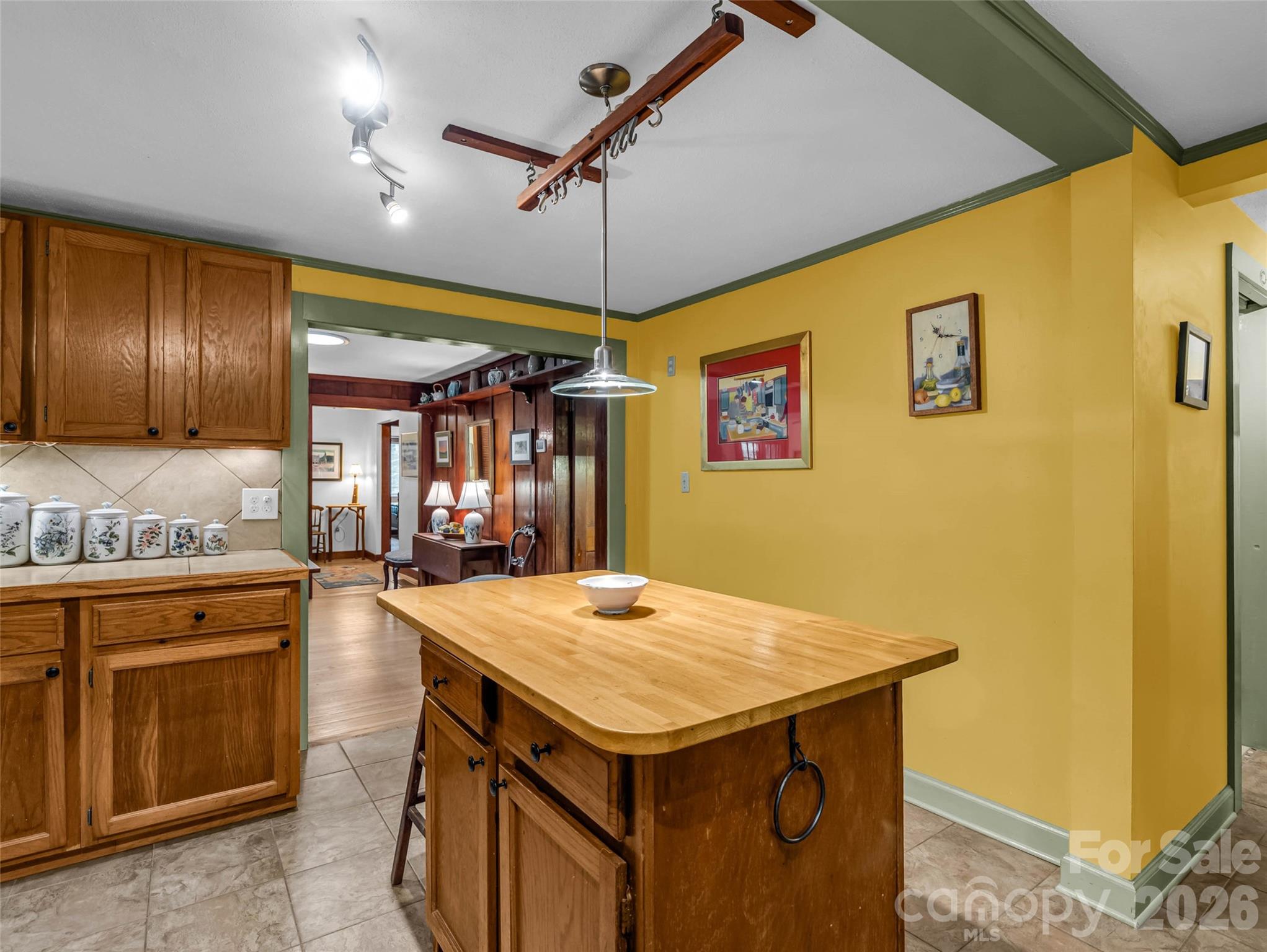 2212 Green River Road — Zirconia