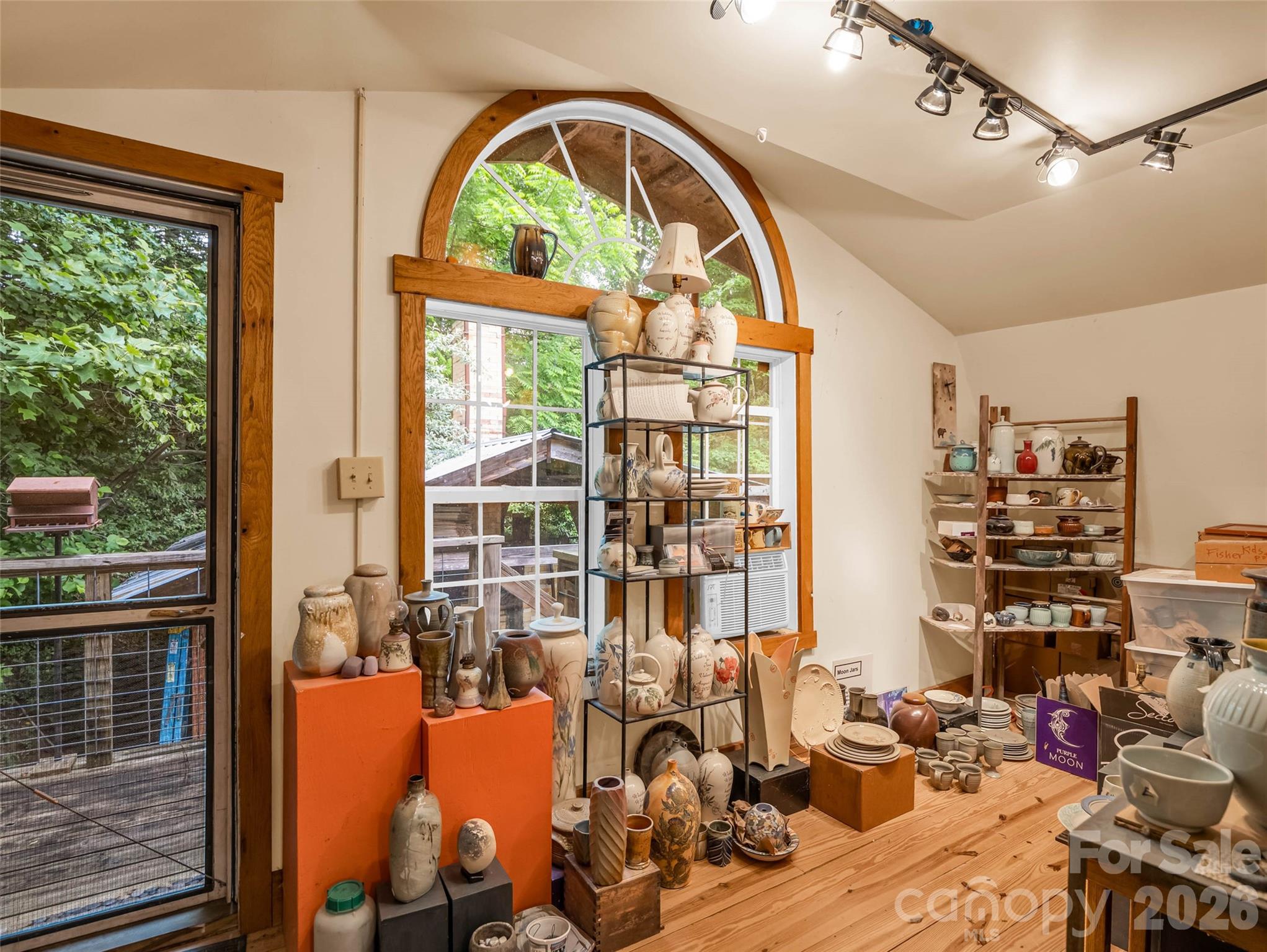 2212 Green River Road — Zirconia
