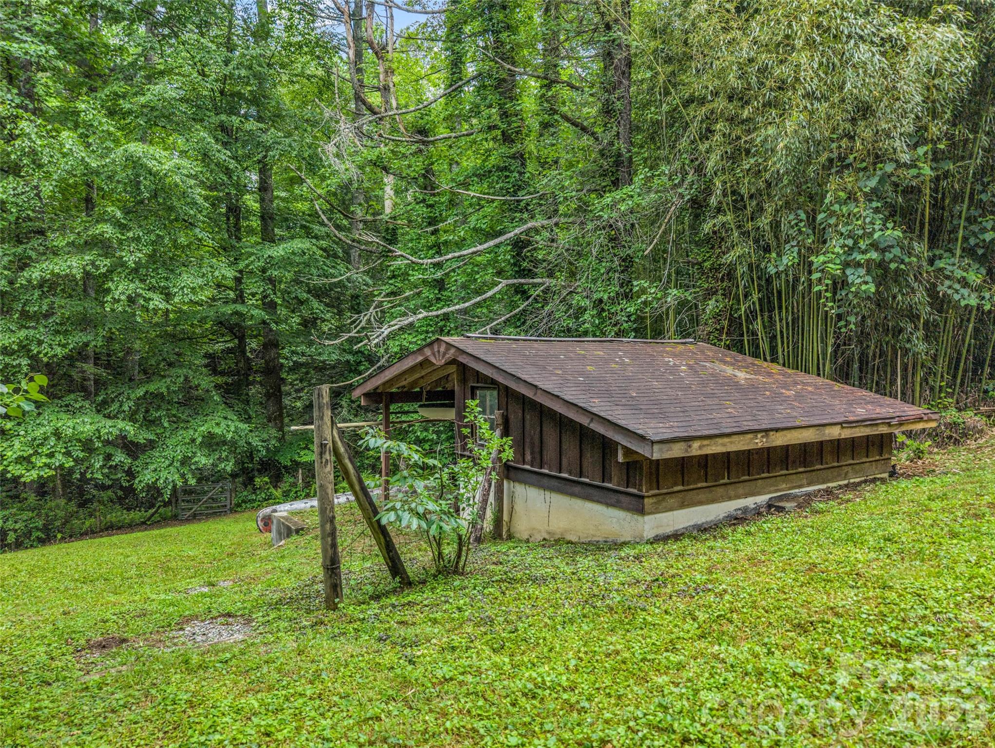 2212 Green River Road — Zirconia