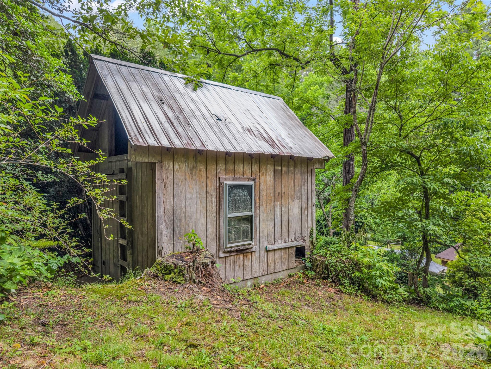 2212 Green River Road — Zirconia