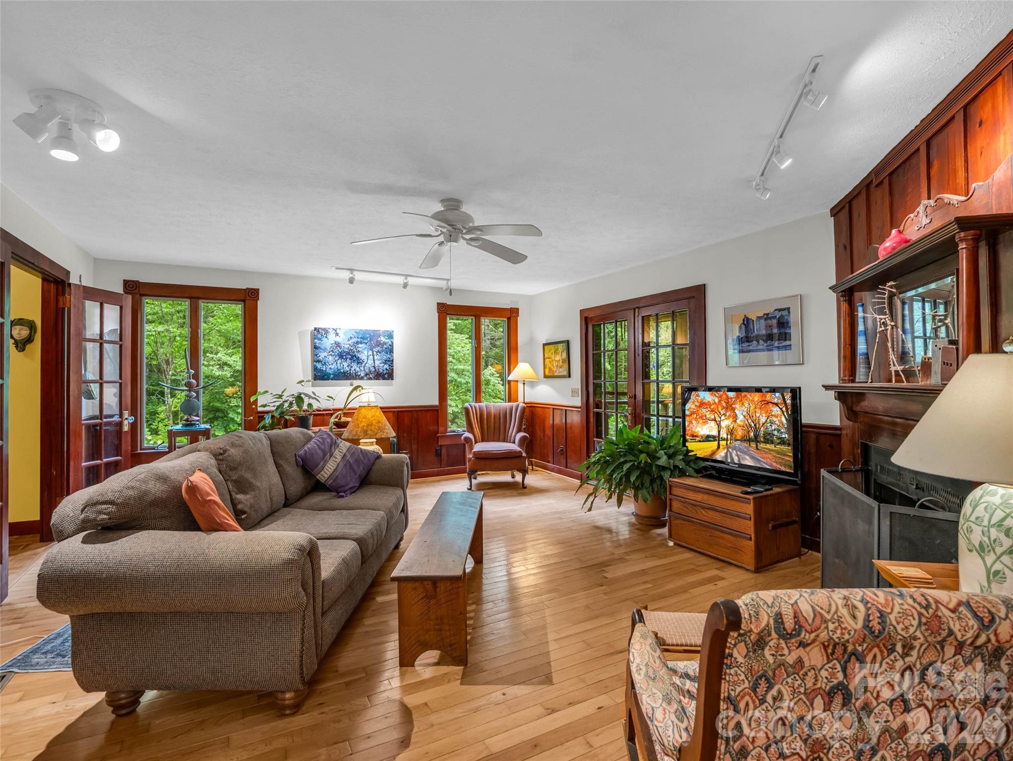 2212 Green River Road — Zirconia