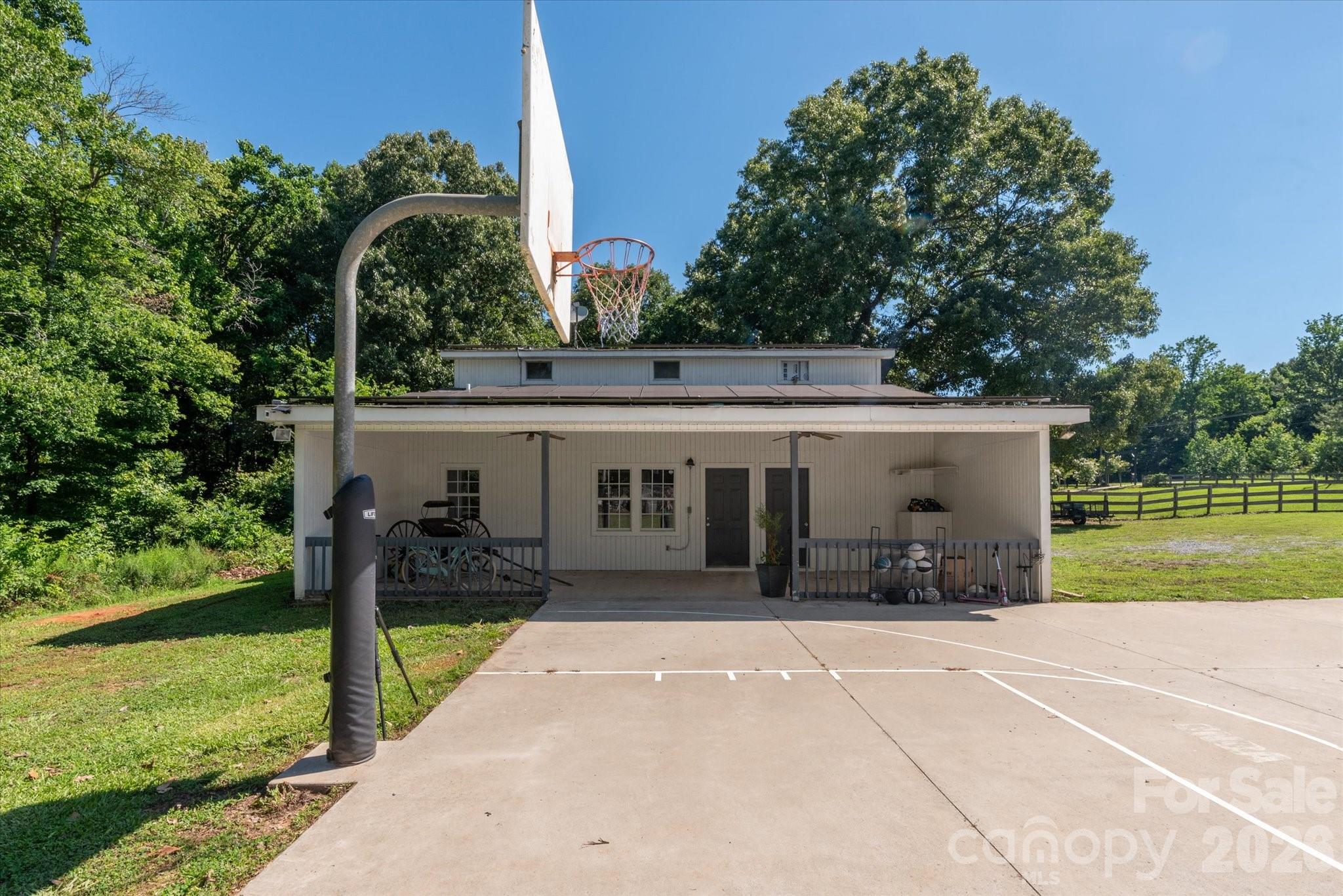 8522 Tirzah Church Road — Waxhaw