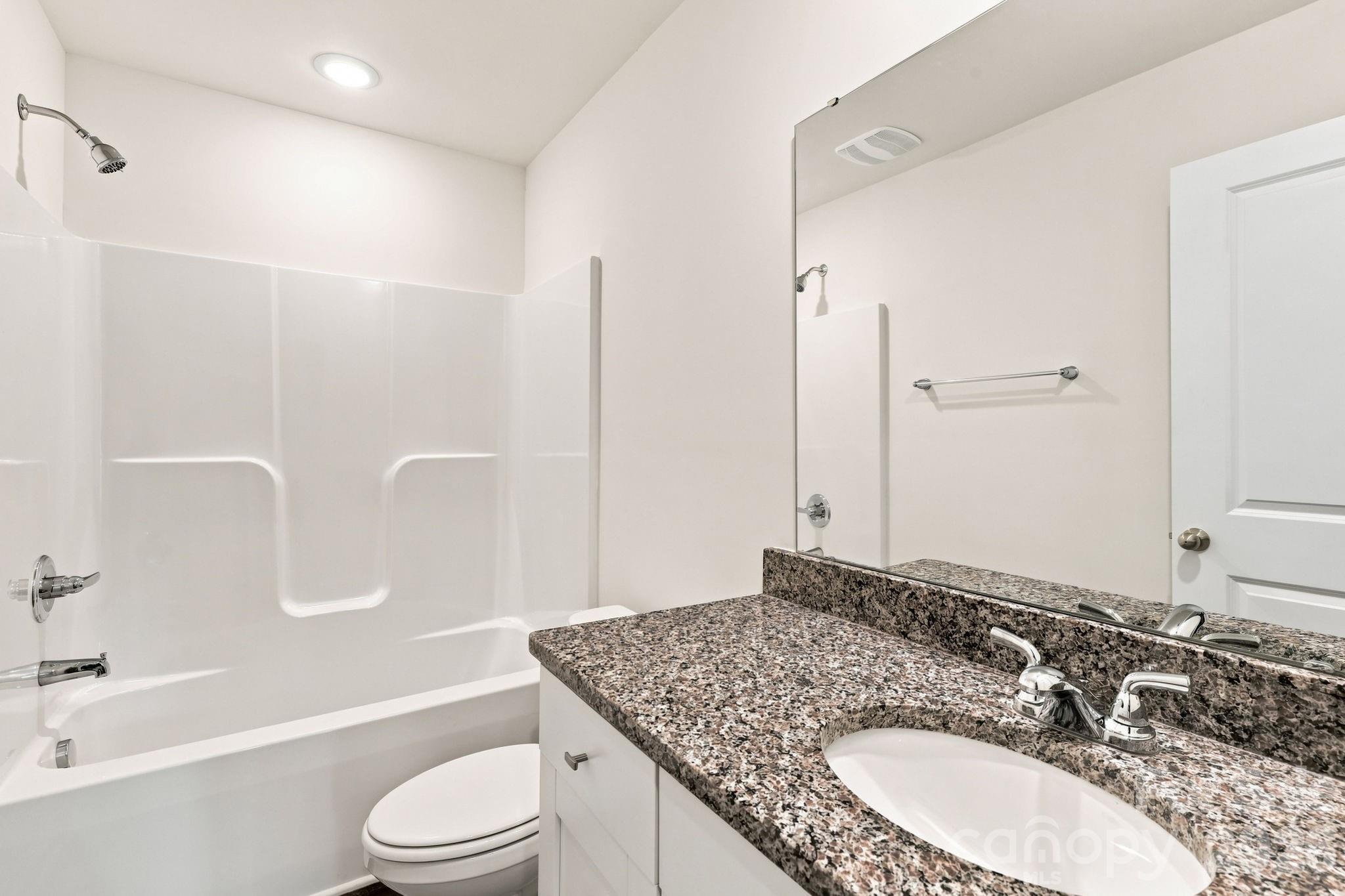 837 Old Mountain Road — Statesville