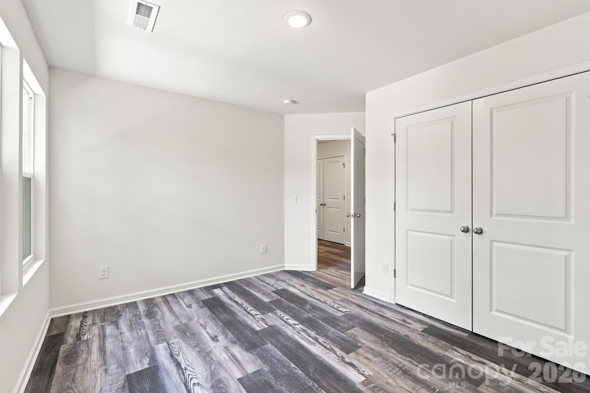 837 Old Mountain Road — Statesville