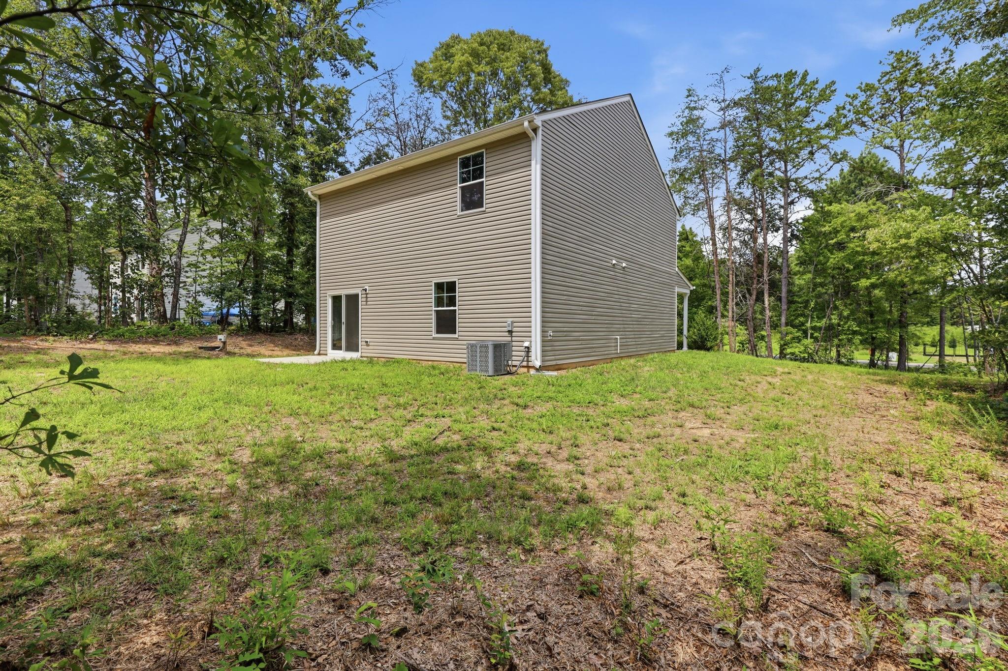 837 Old Mountain Road — Statesville