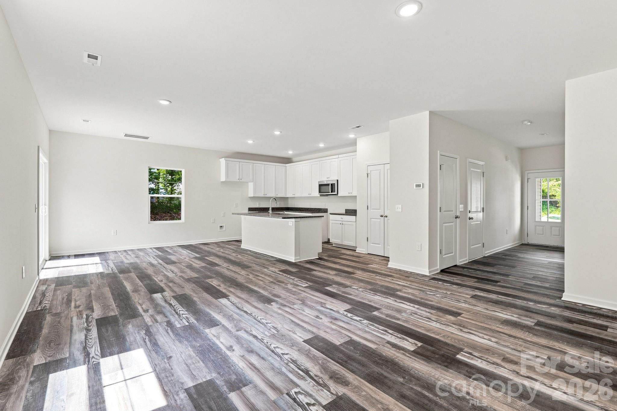 837 Old Mountain Road — Statesville