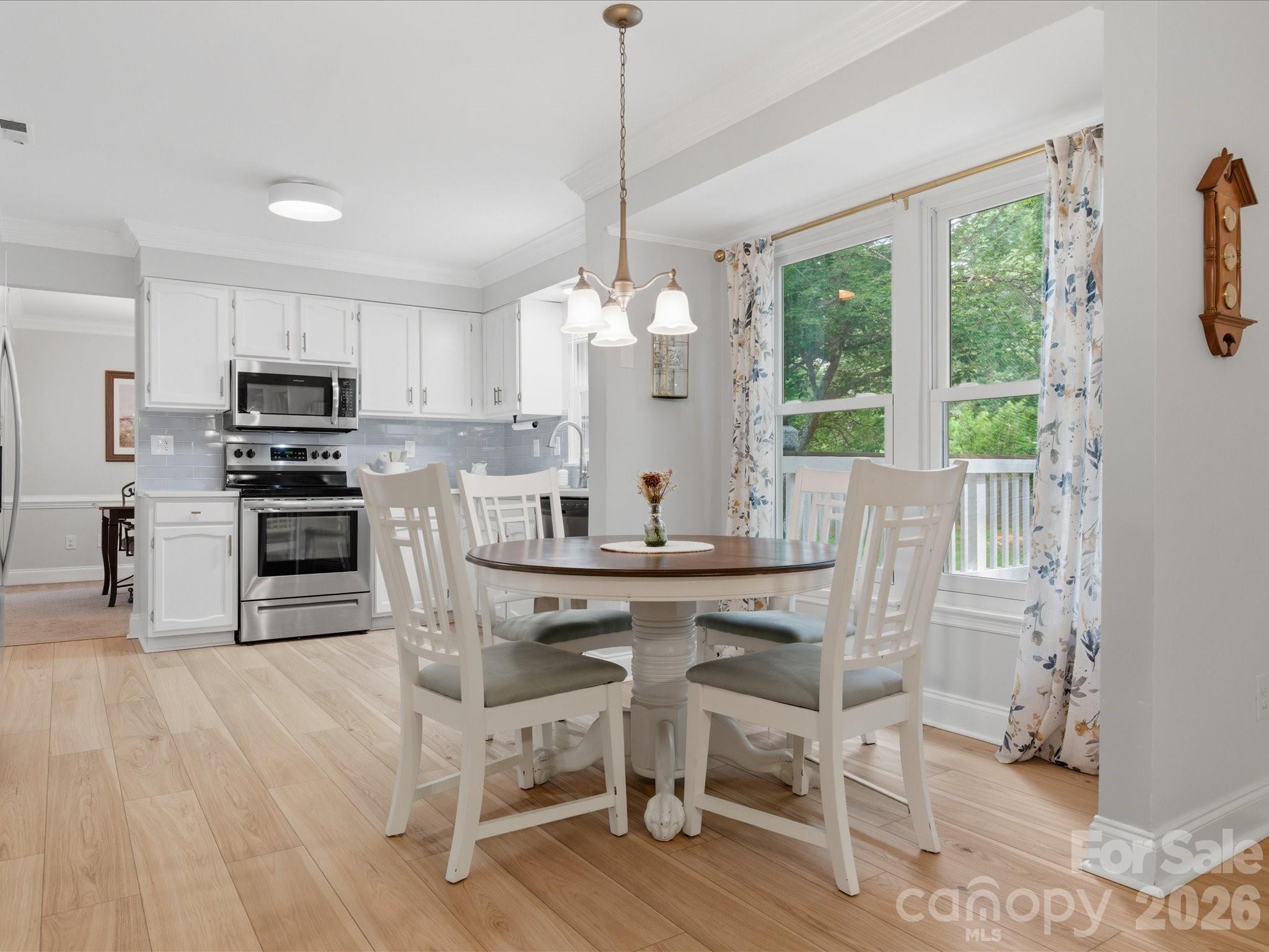 2509 Jaywick Lane — Matthews