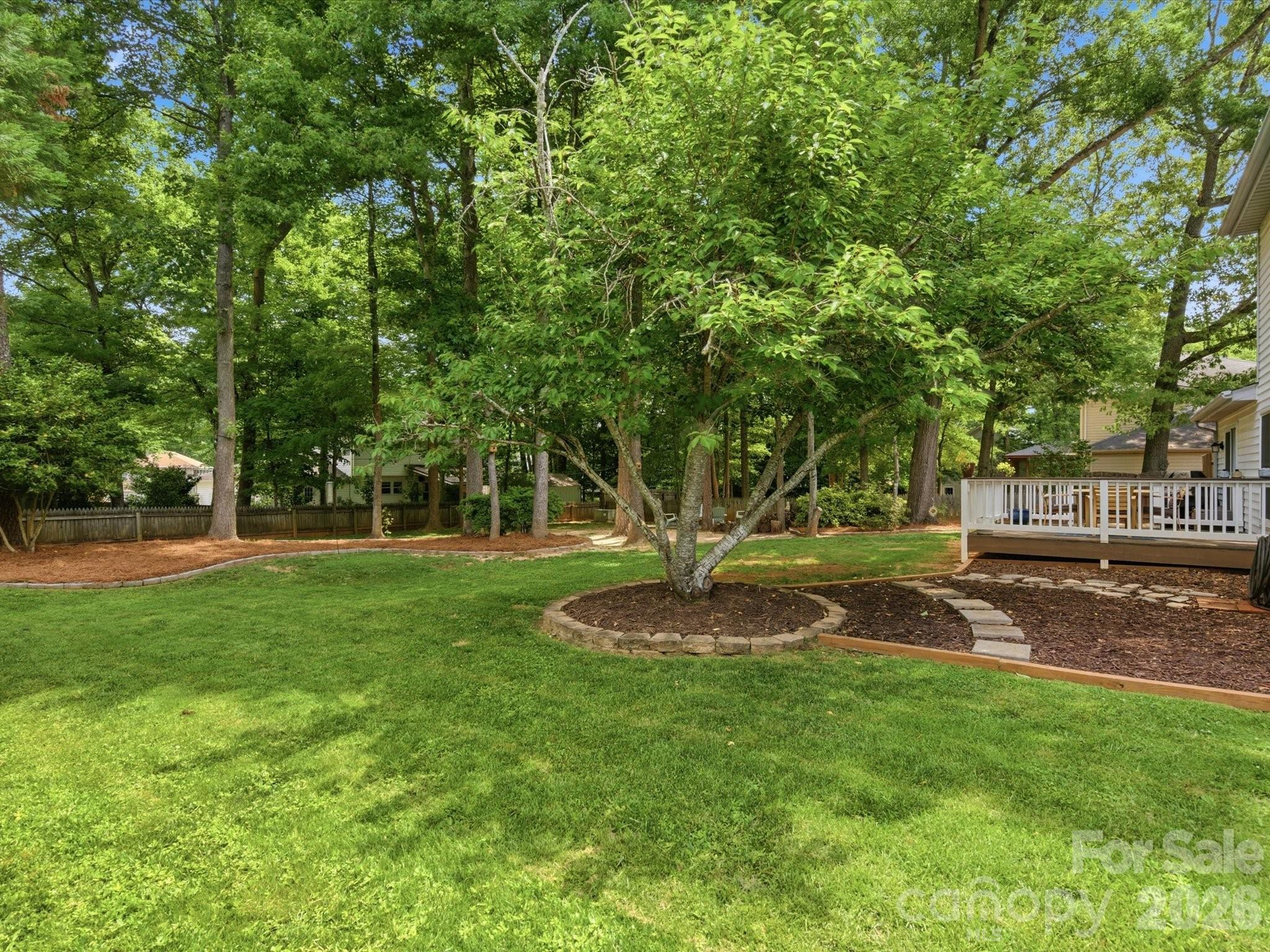 2509 Jaywick Lane — Matthews