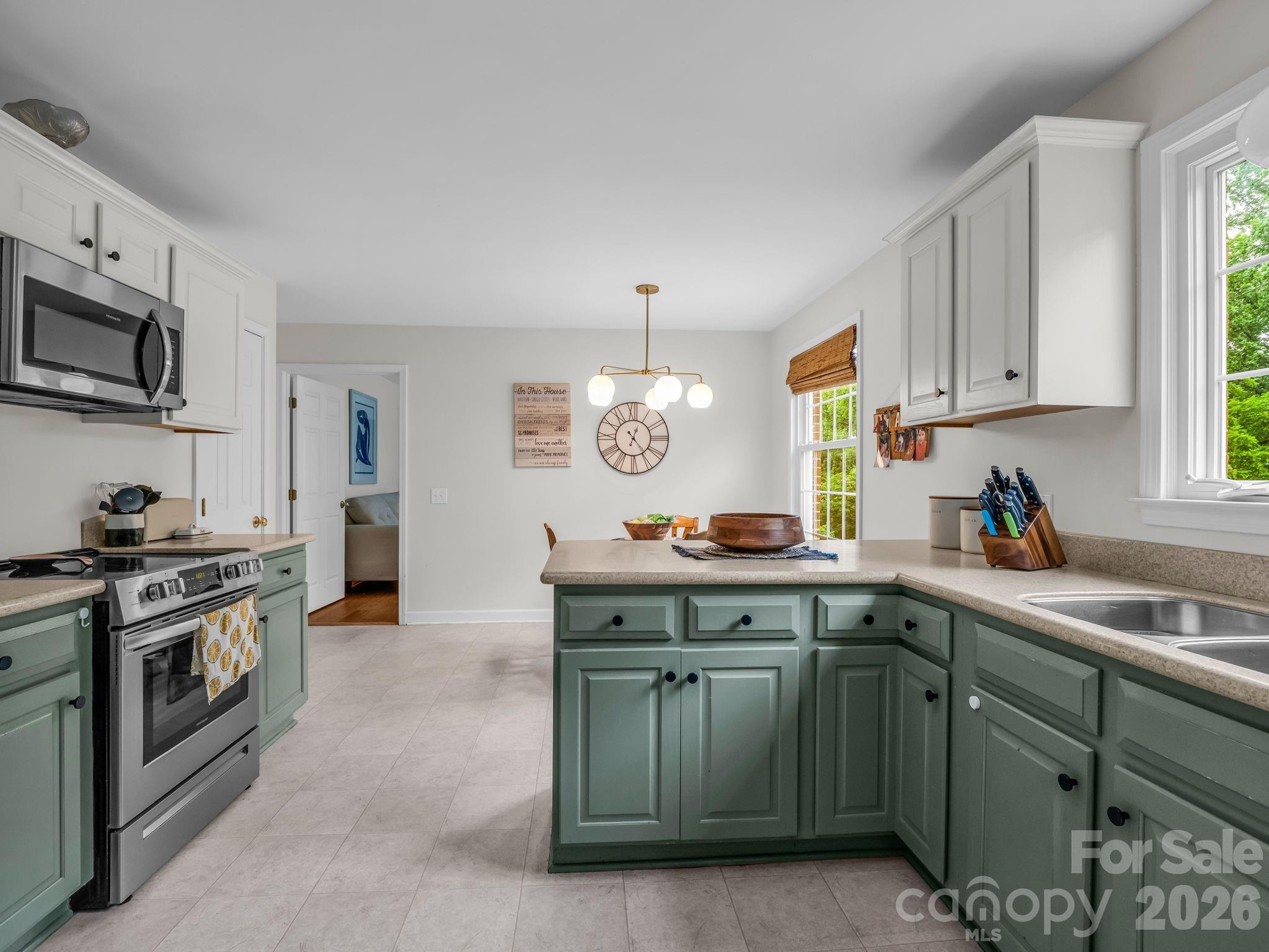 224 Windsor Drive — Shelby