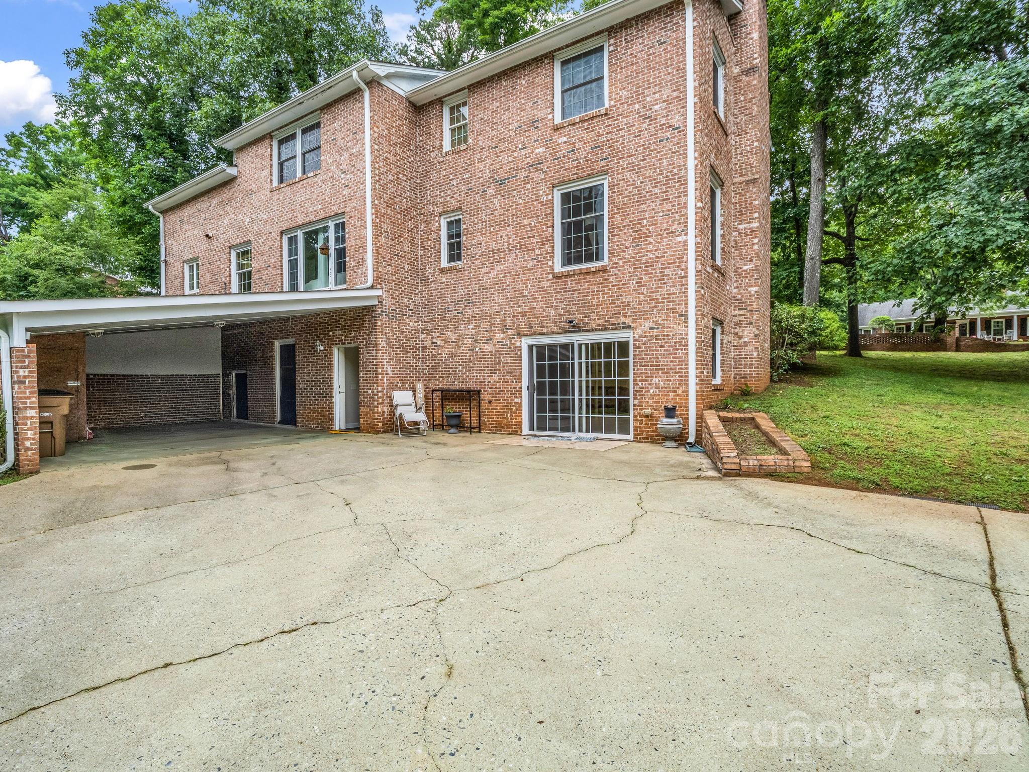 224 Windsor Drive — Shelby