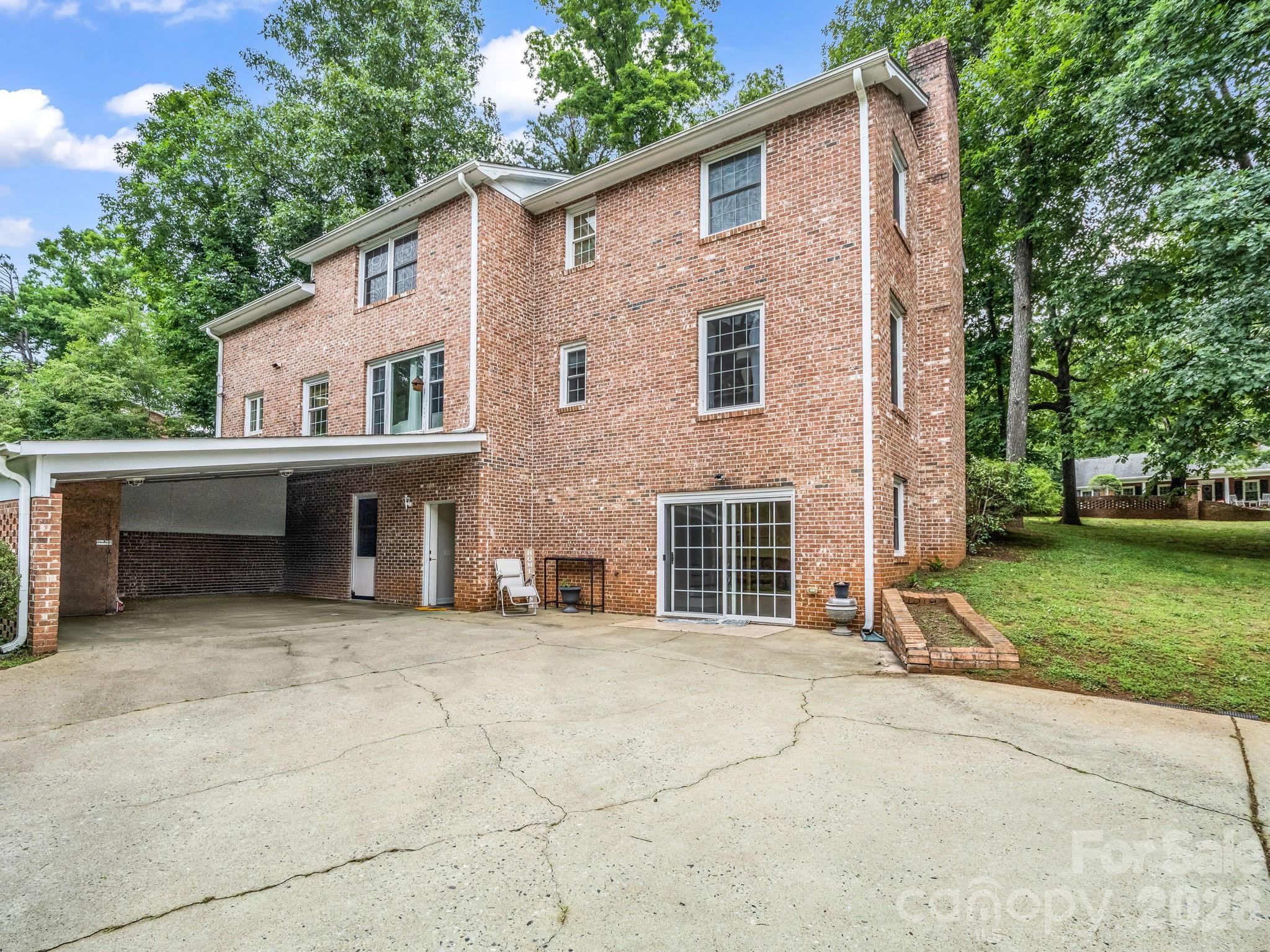 224 Windsor Drive — Shelby