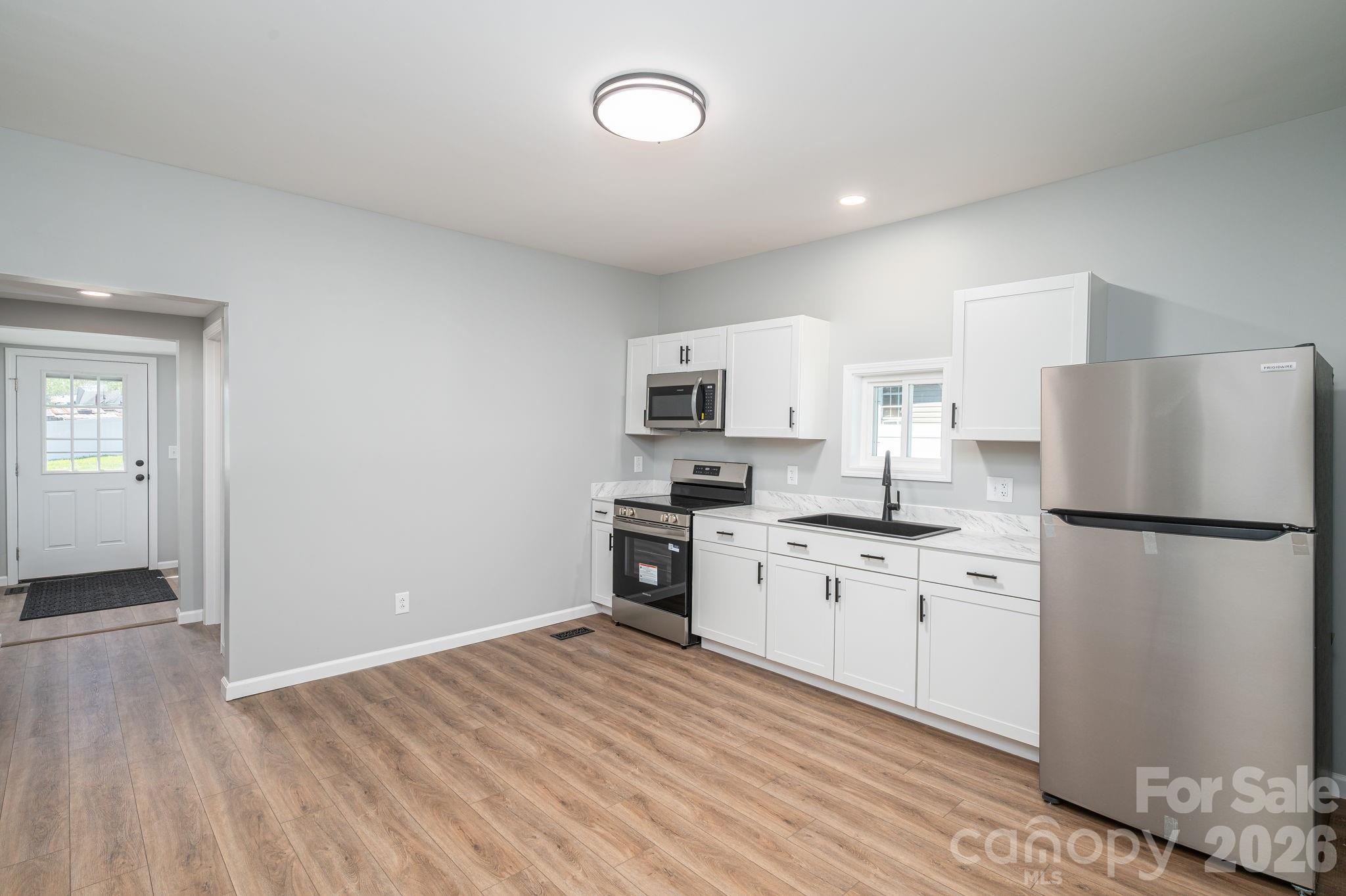 733 S Grove Street Extension — Lincolnton