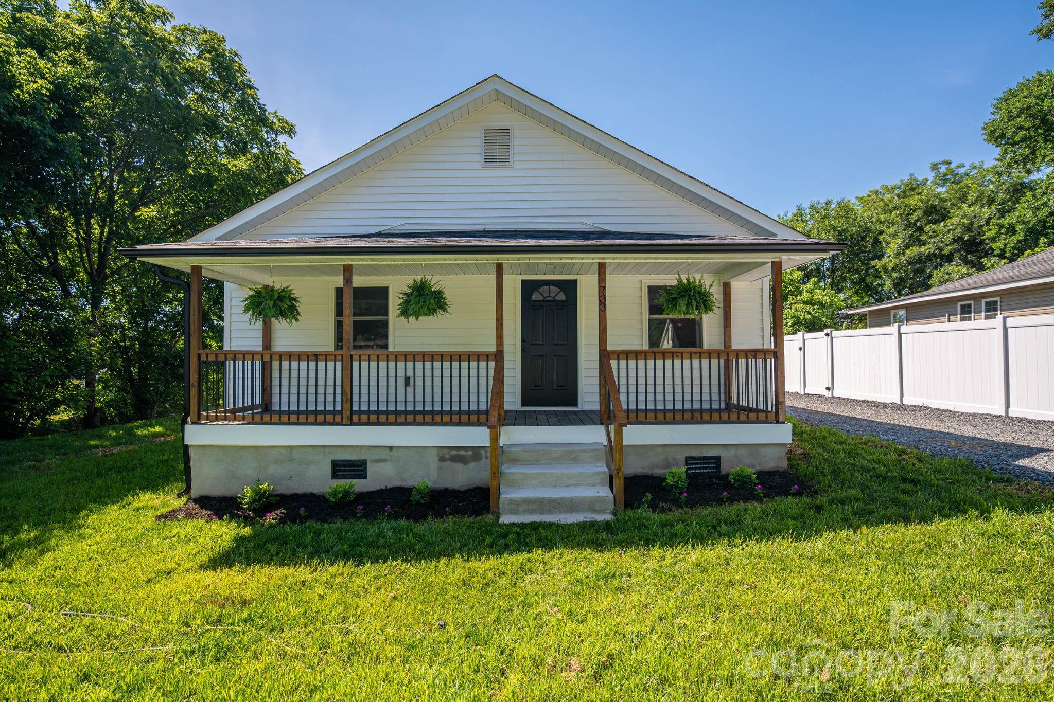 733 S Grove Street Extension — Lincolnton