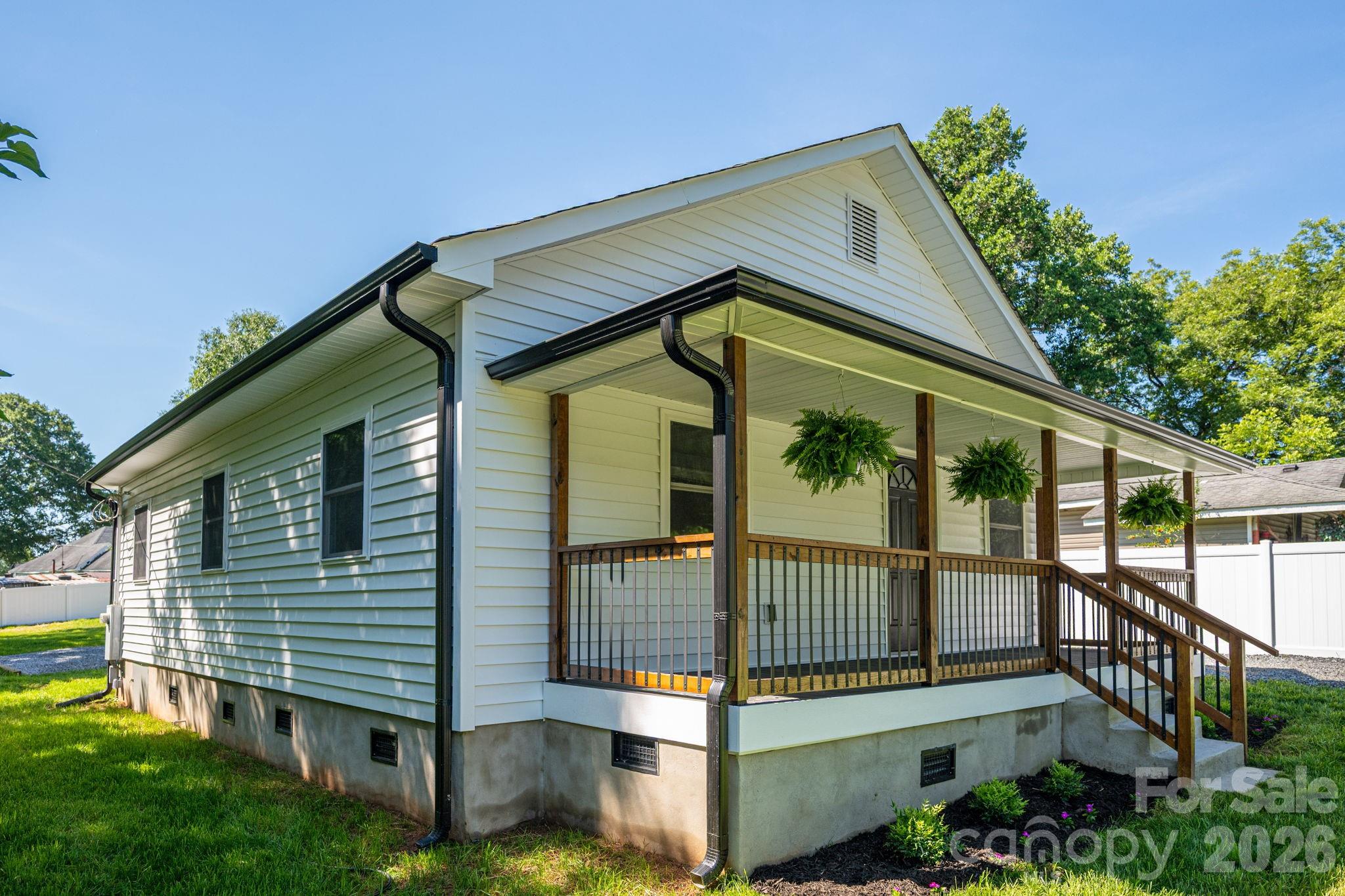 733 S Grove Street Extension — Lincolnton