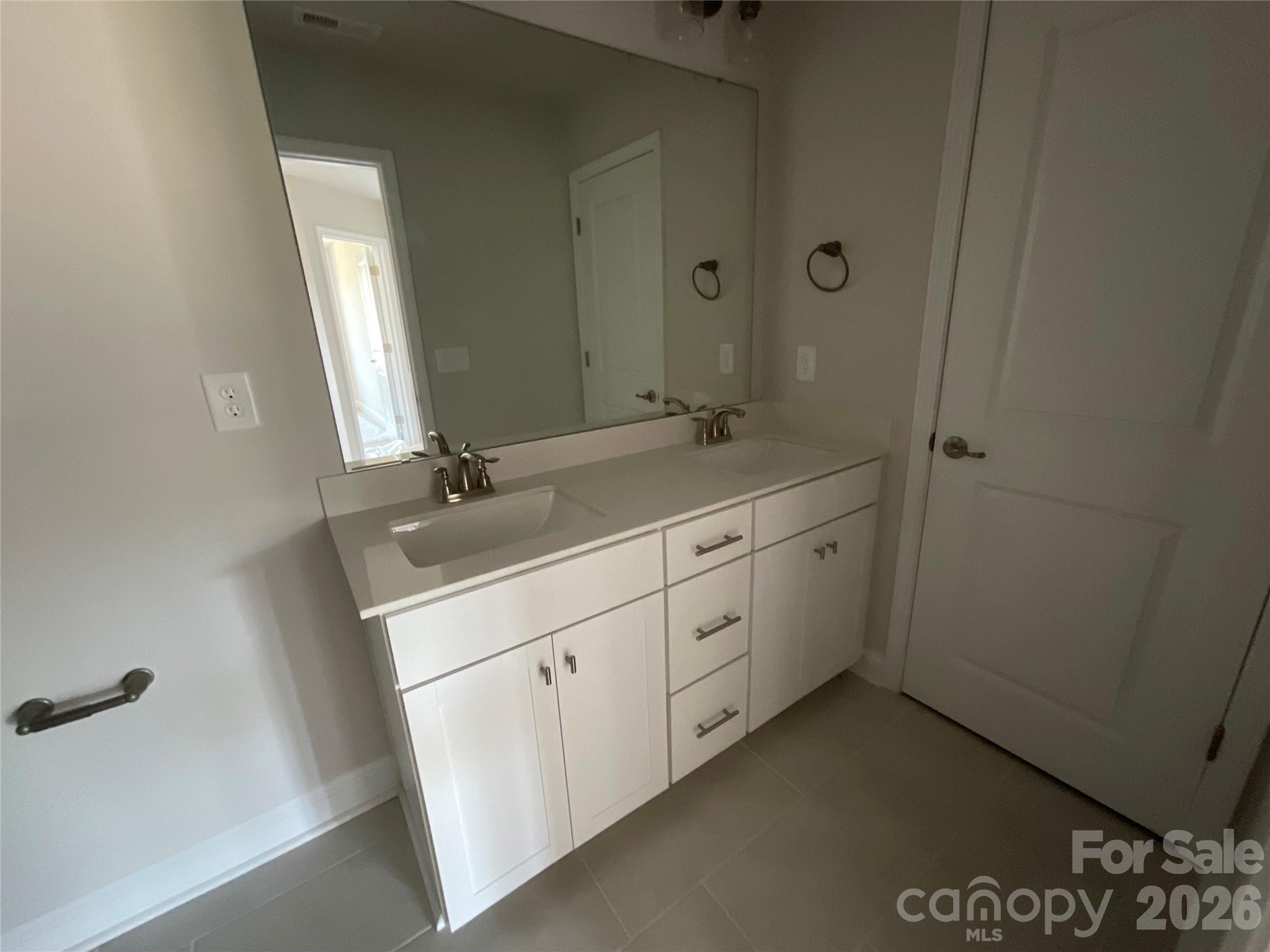 1546 Autumn Lane #119 — York