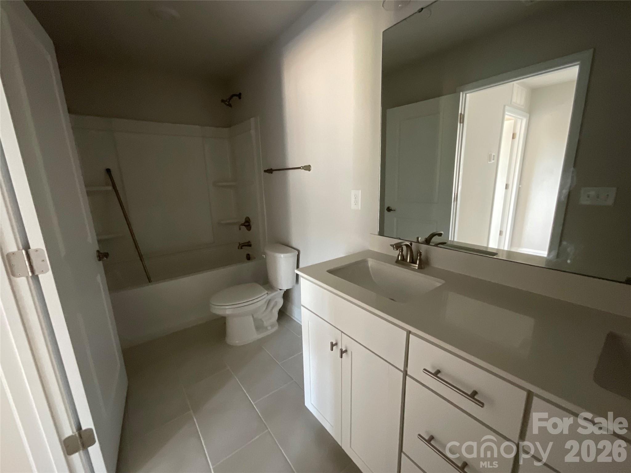 1546 Autumn Lane #119 — York