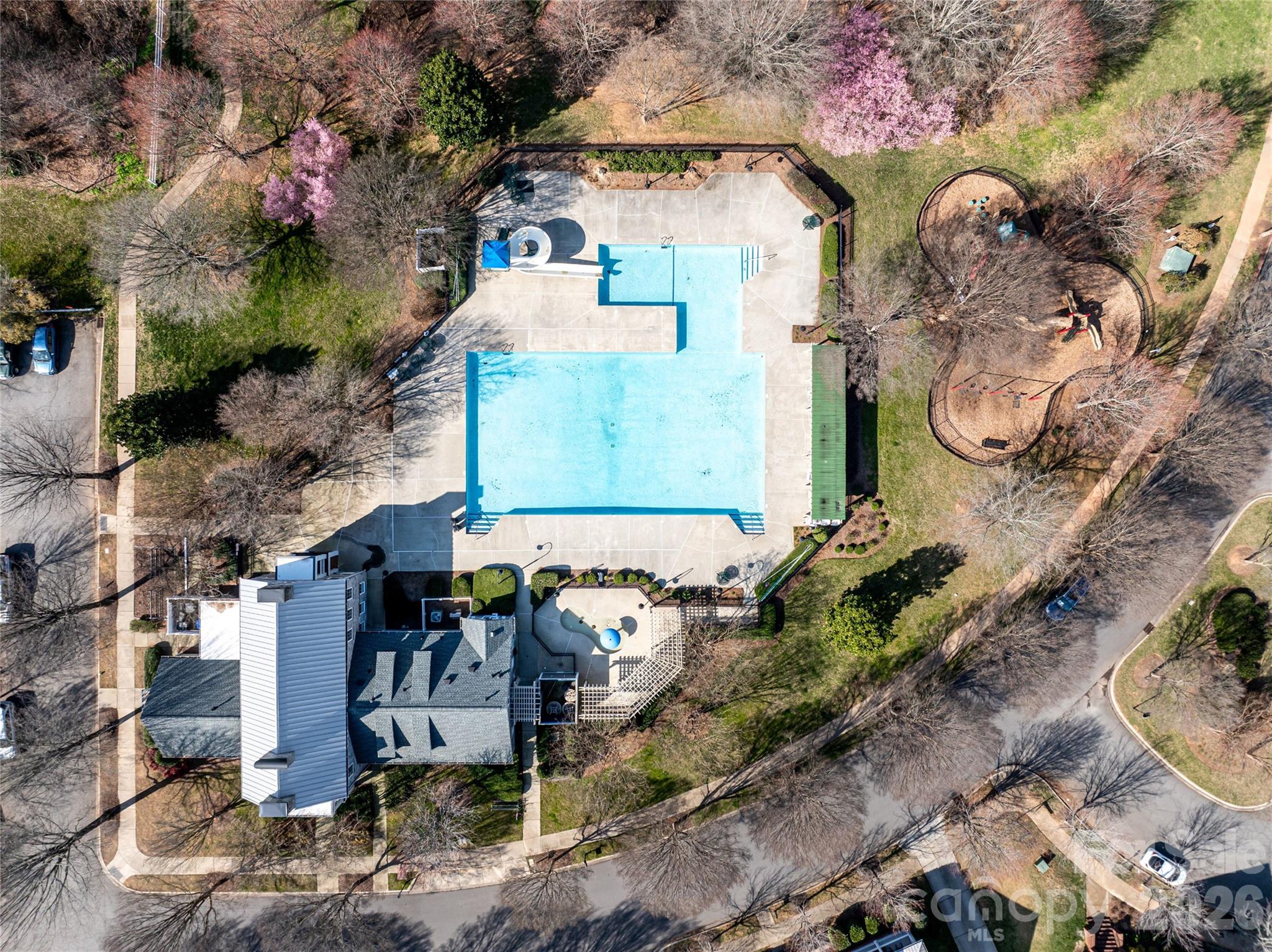 814 Cattaloochee Lane — Huntersville