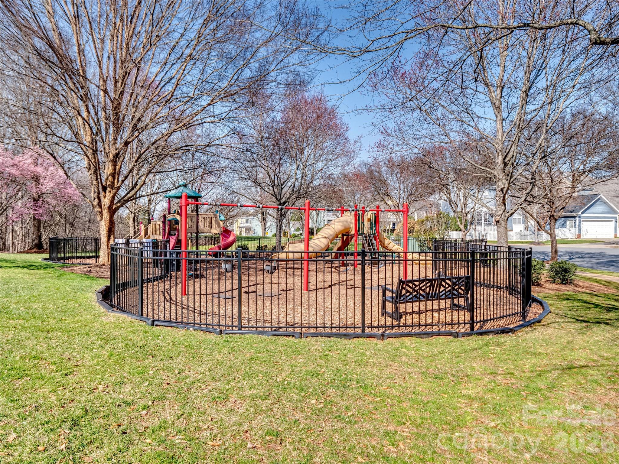 814 Cattaloochee Lane — Huntersville