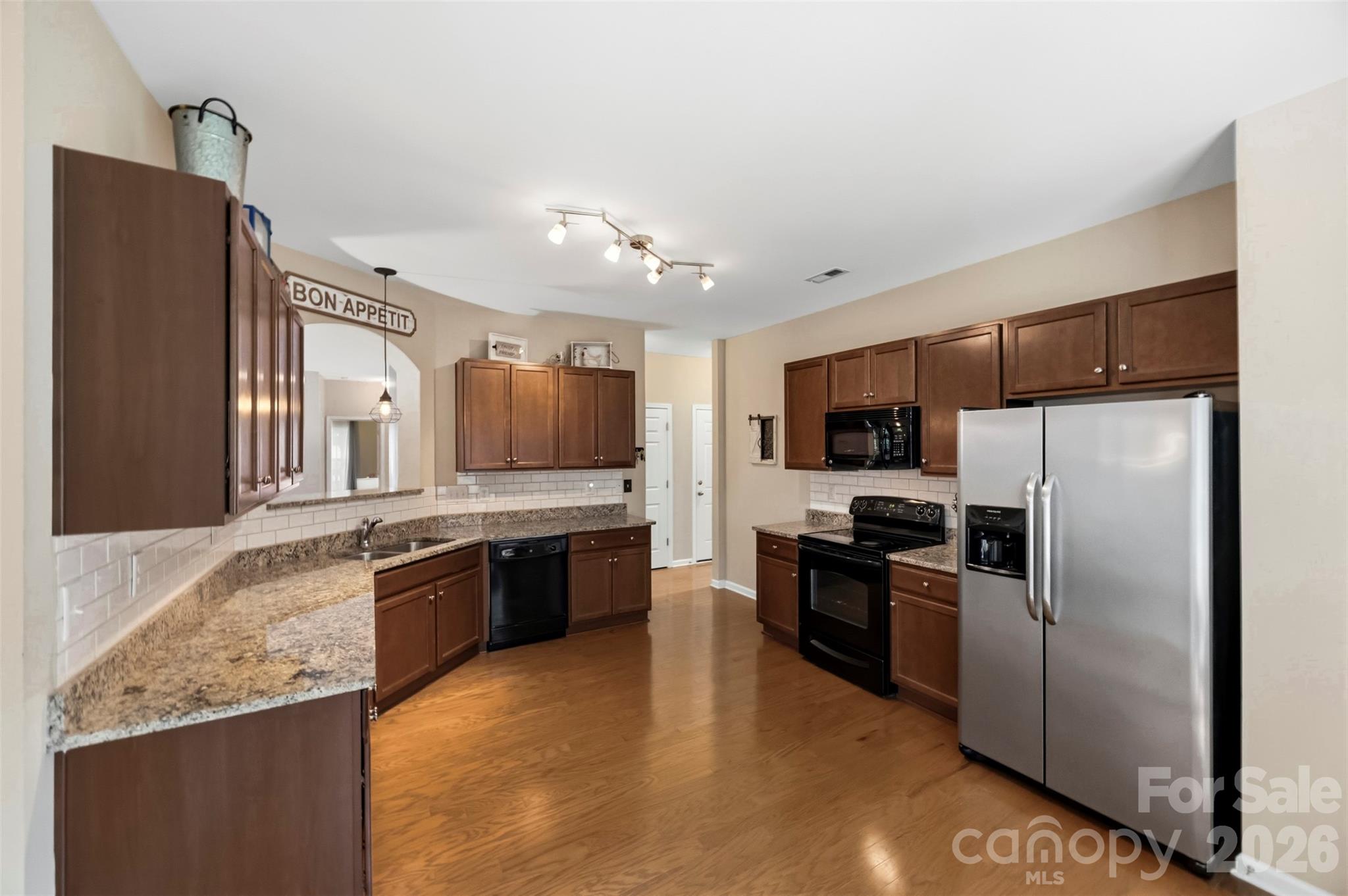 8526 Summer Serenade Drive — Huntersville