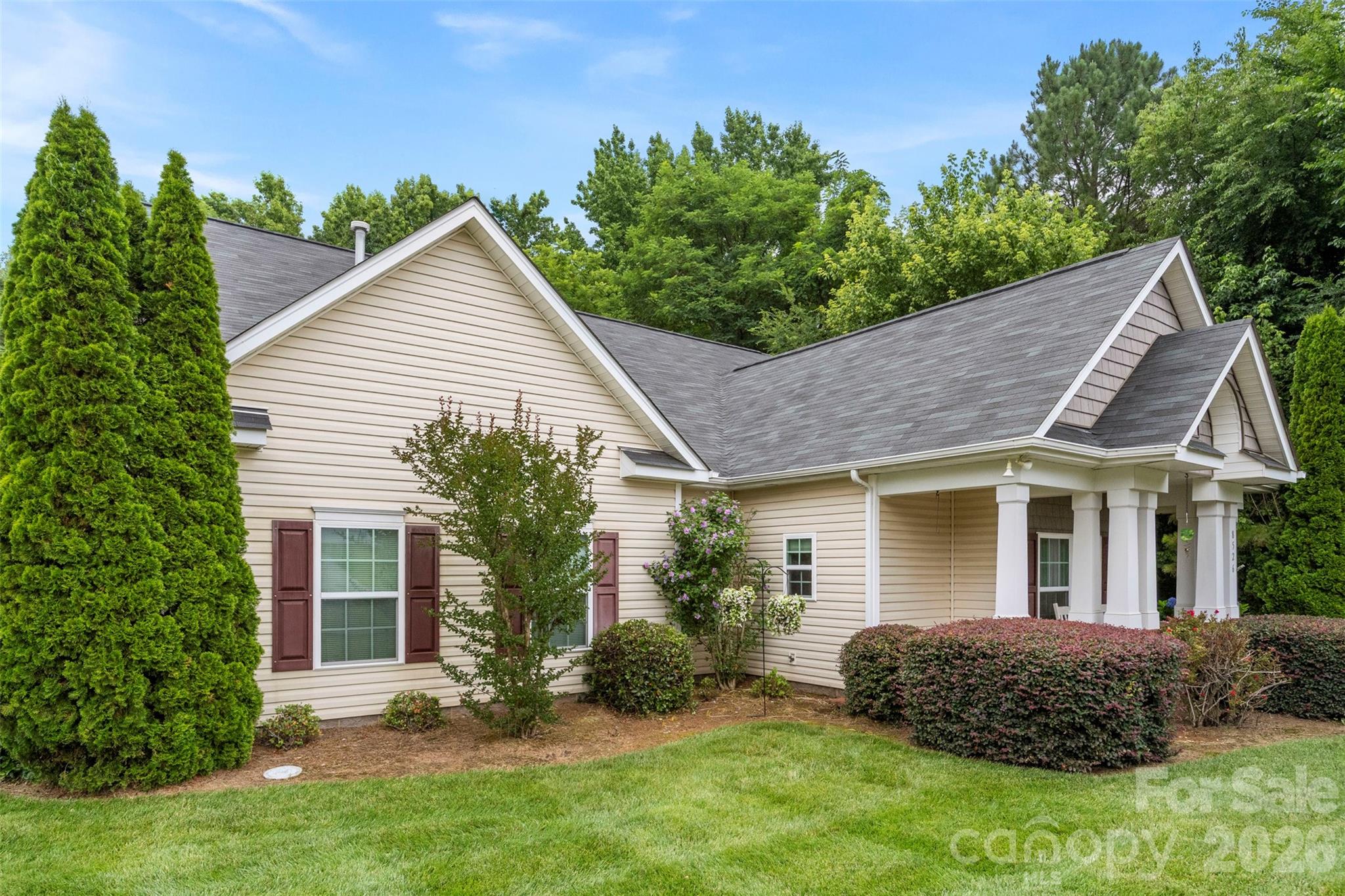 8526 Summer Serenade Drive — Huntersville