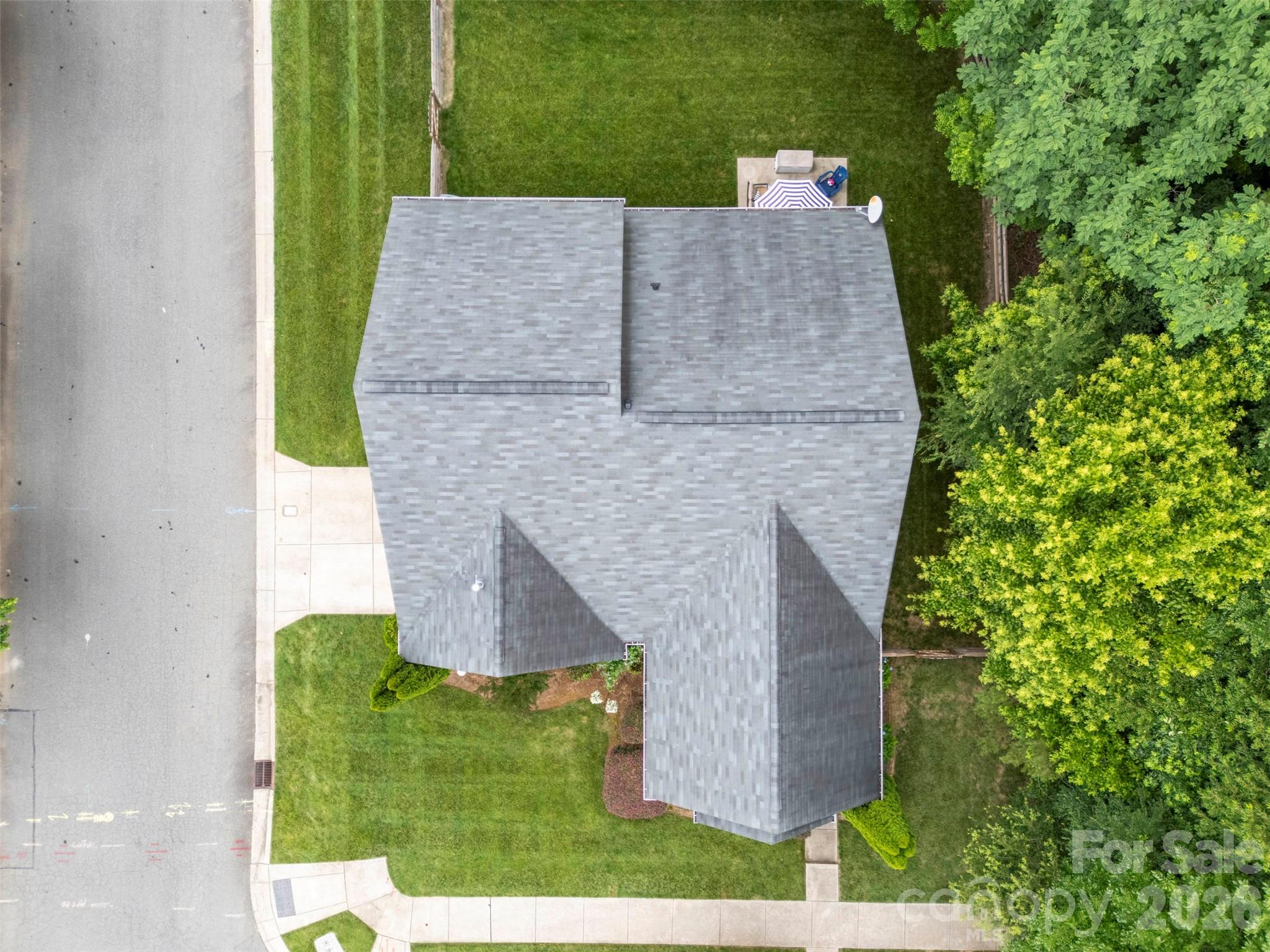 8526 Summer Serenade Drive — Huntersville